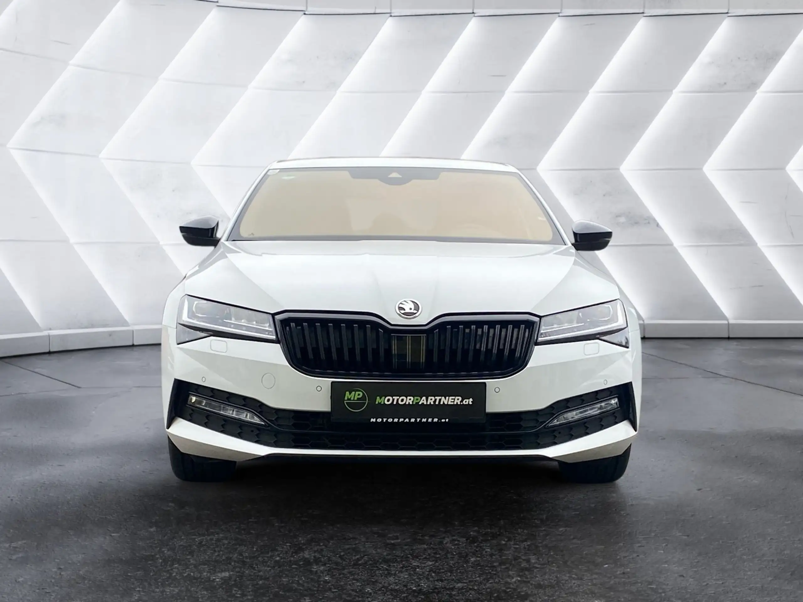 Skoda - Superb