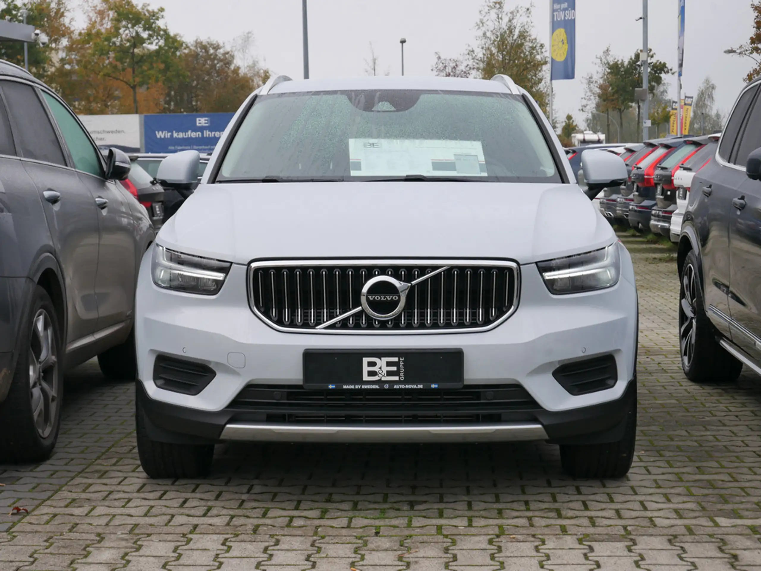 Volvo - XC40