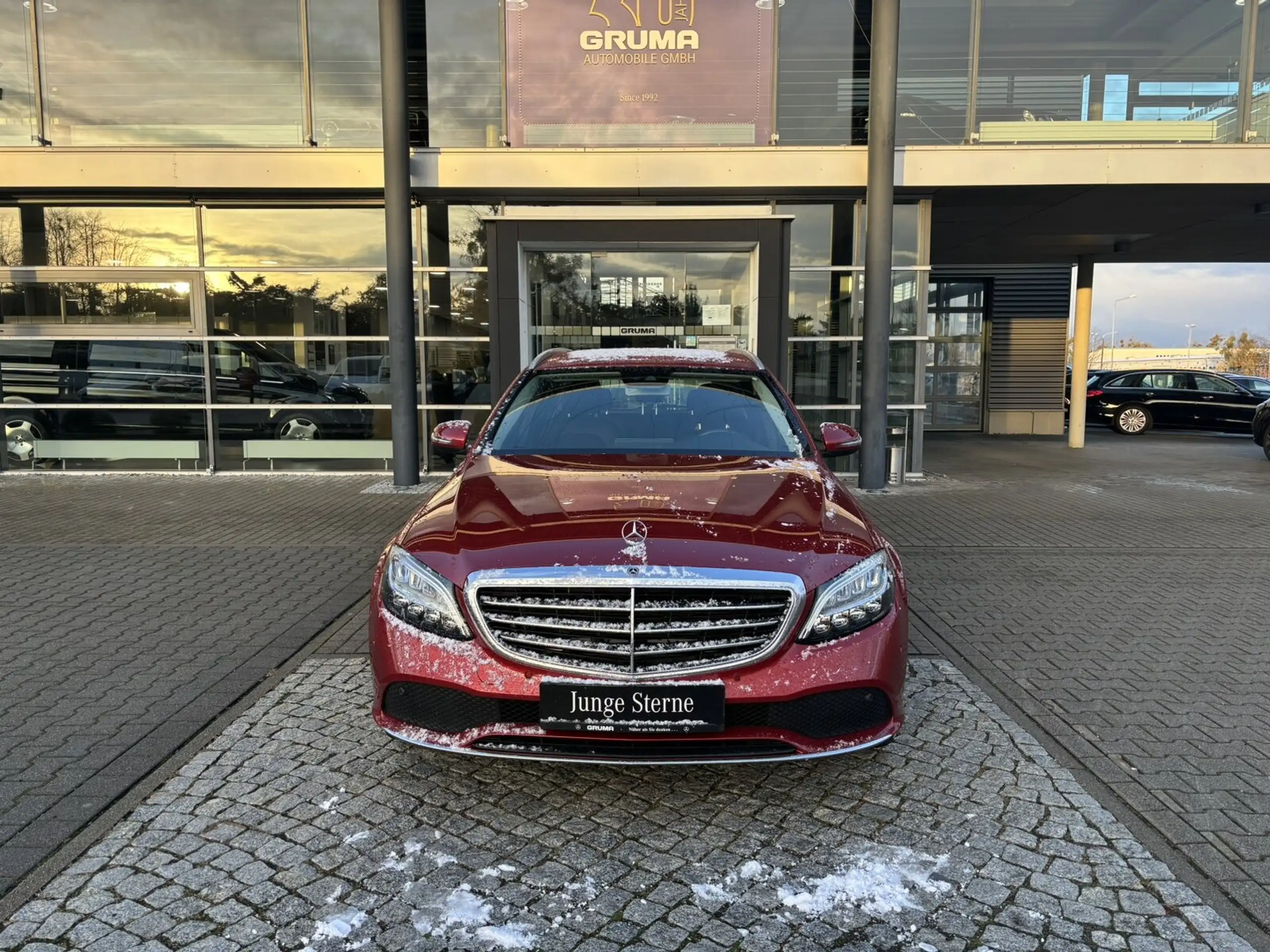 Mercedes-Benz - C 180