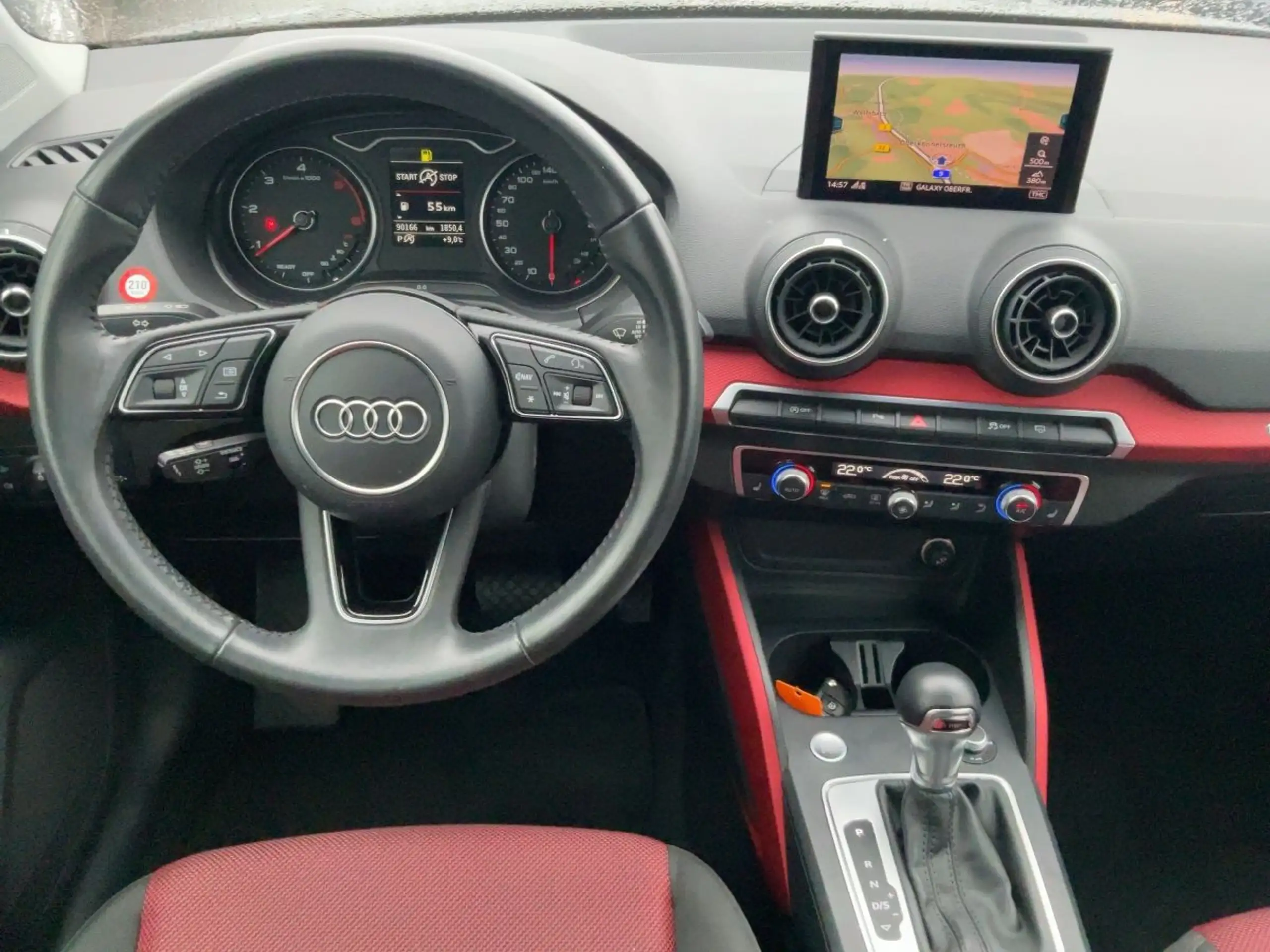 Audi - Q2