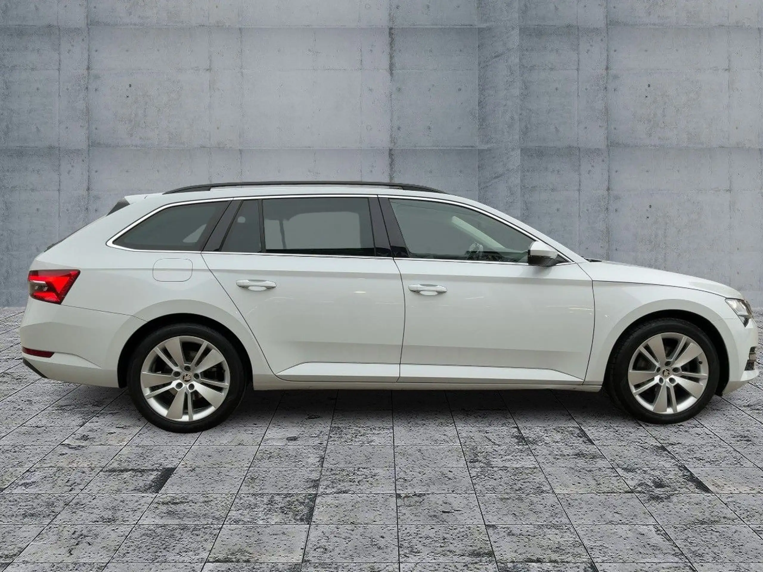 Skoda - Superb