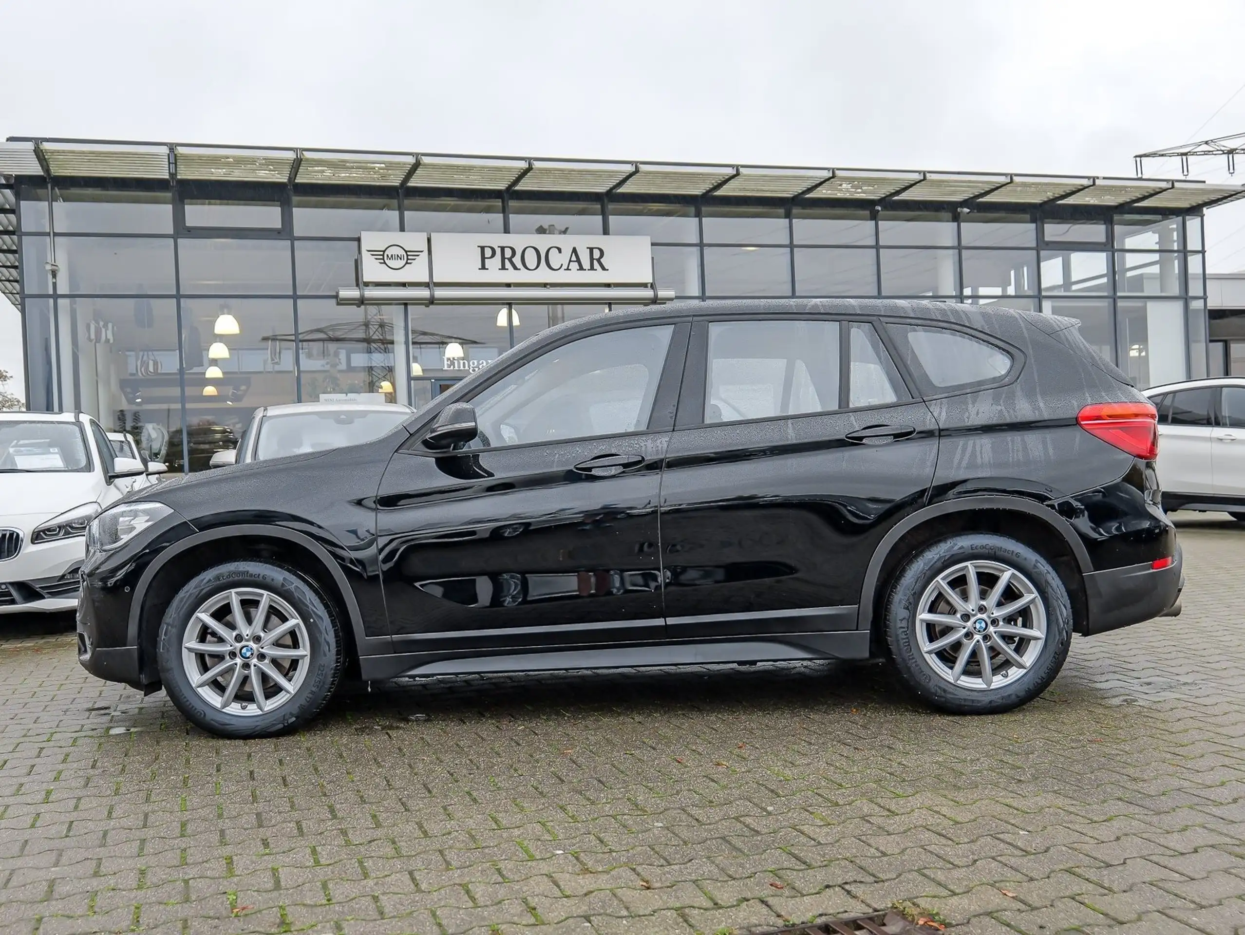 BMW - X1