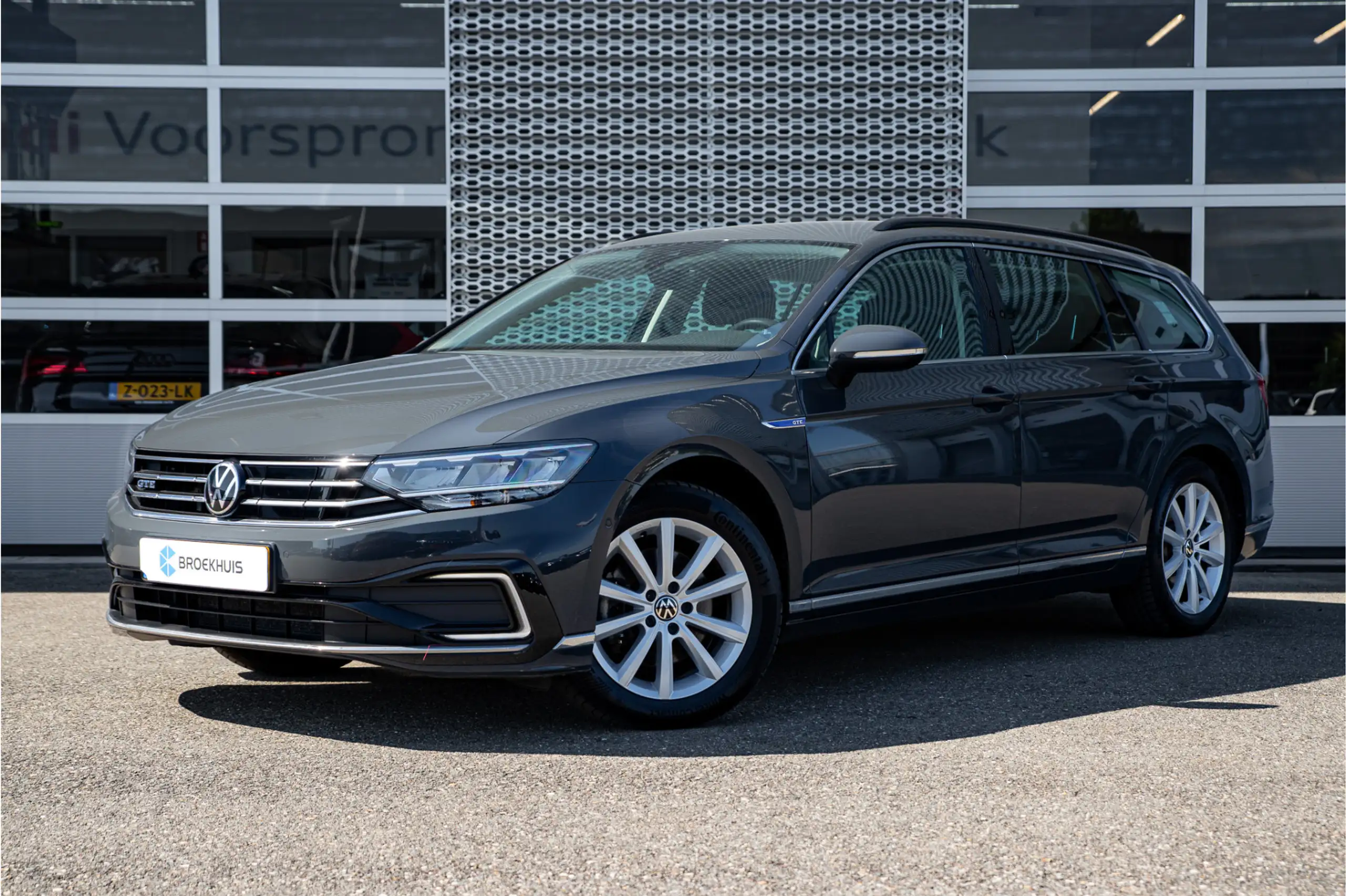 Volkswagen - Passat Variant