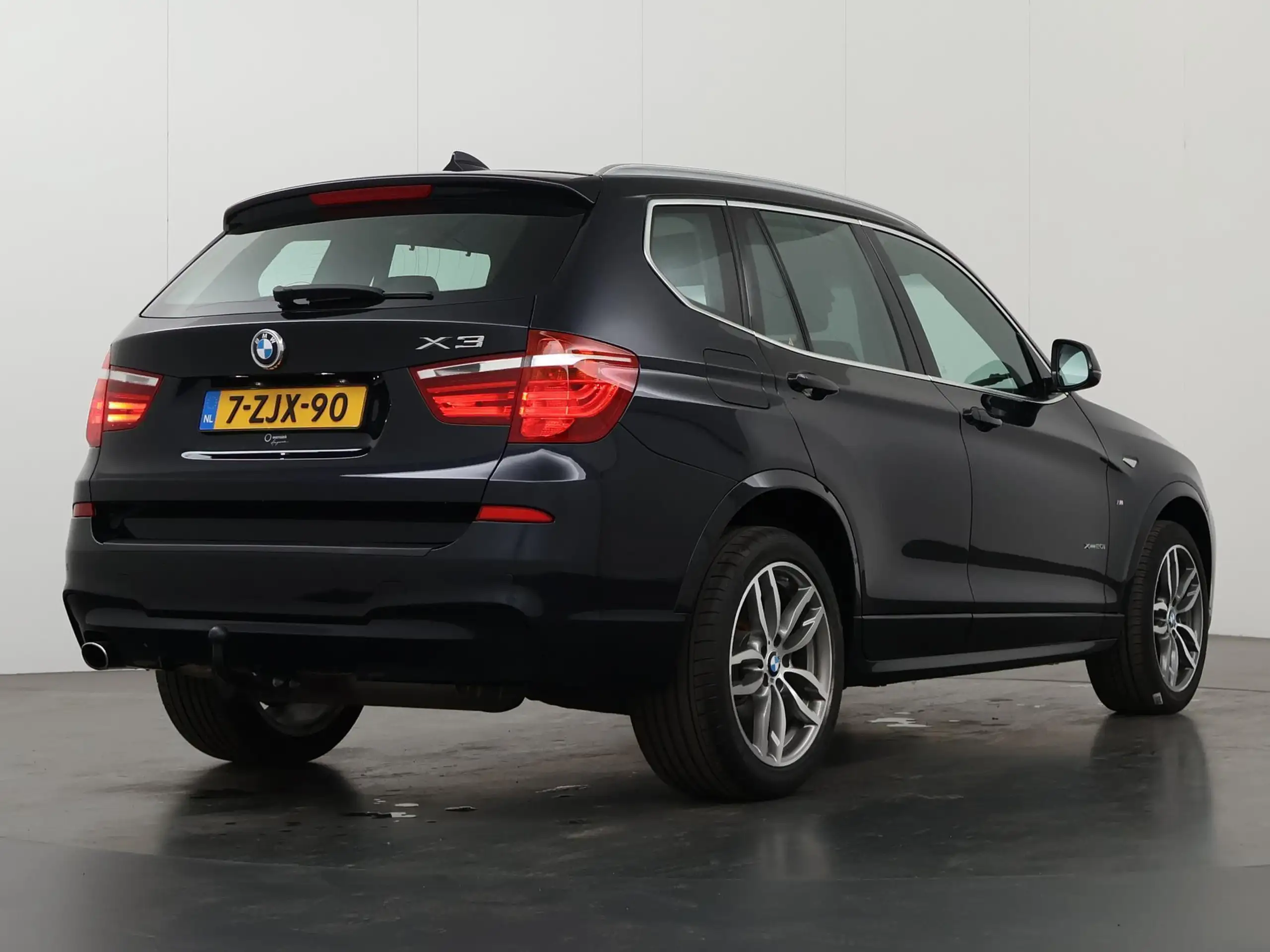 BMW - X3