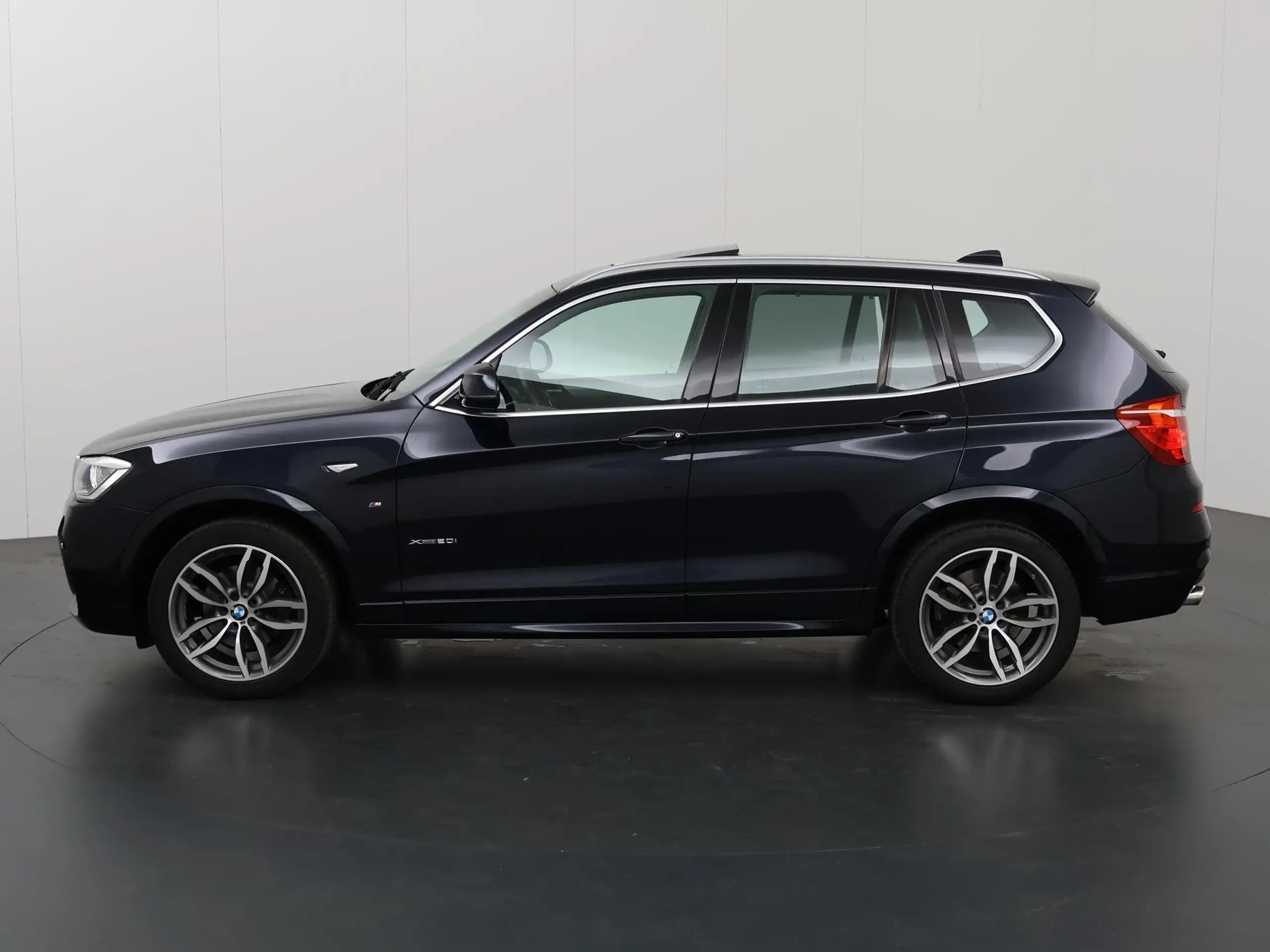 BMW - X3