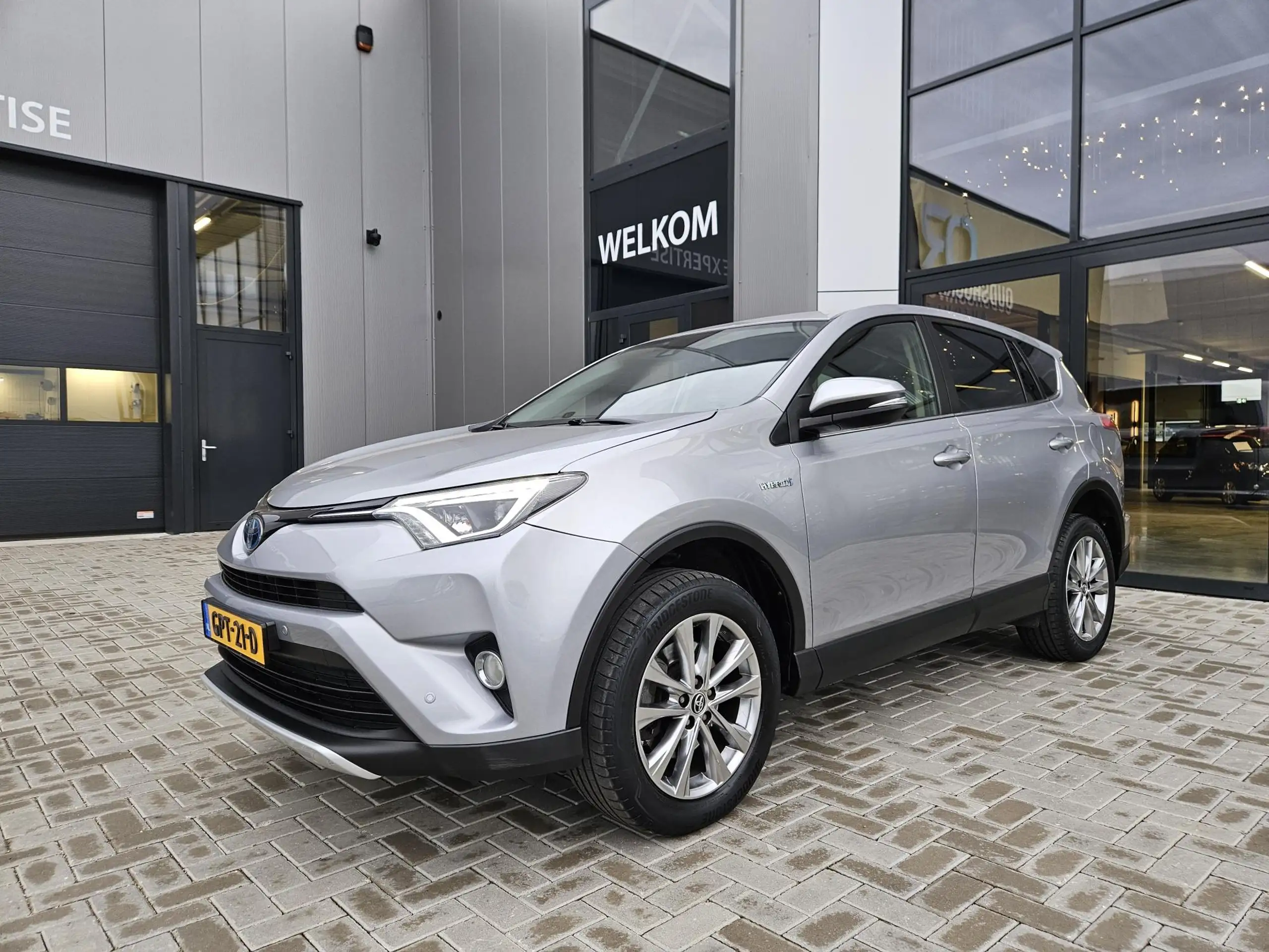 Toyota - RAV 4