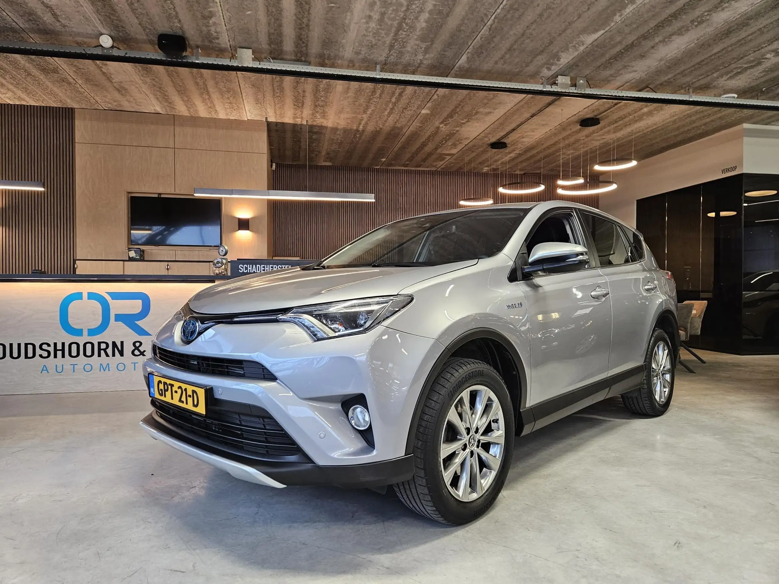 Toyota - RAV 4