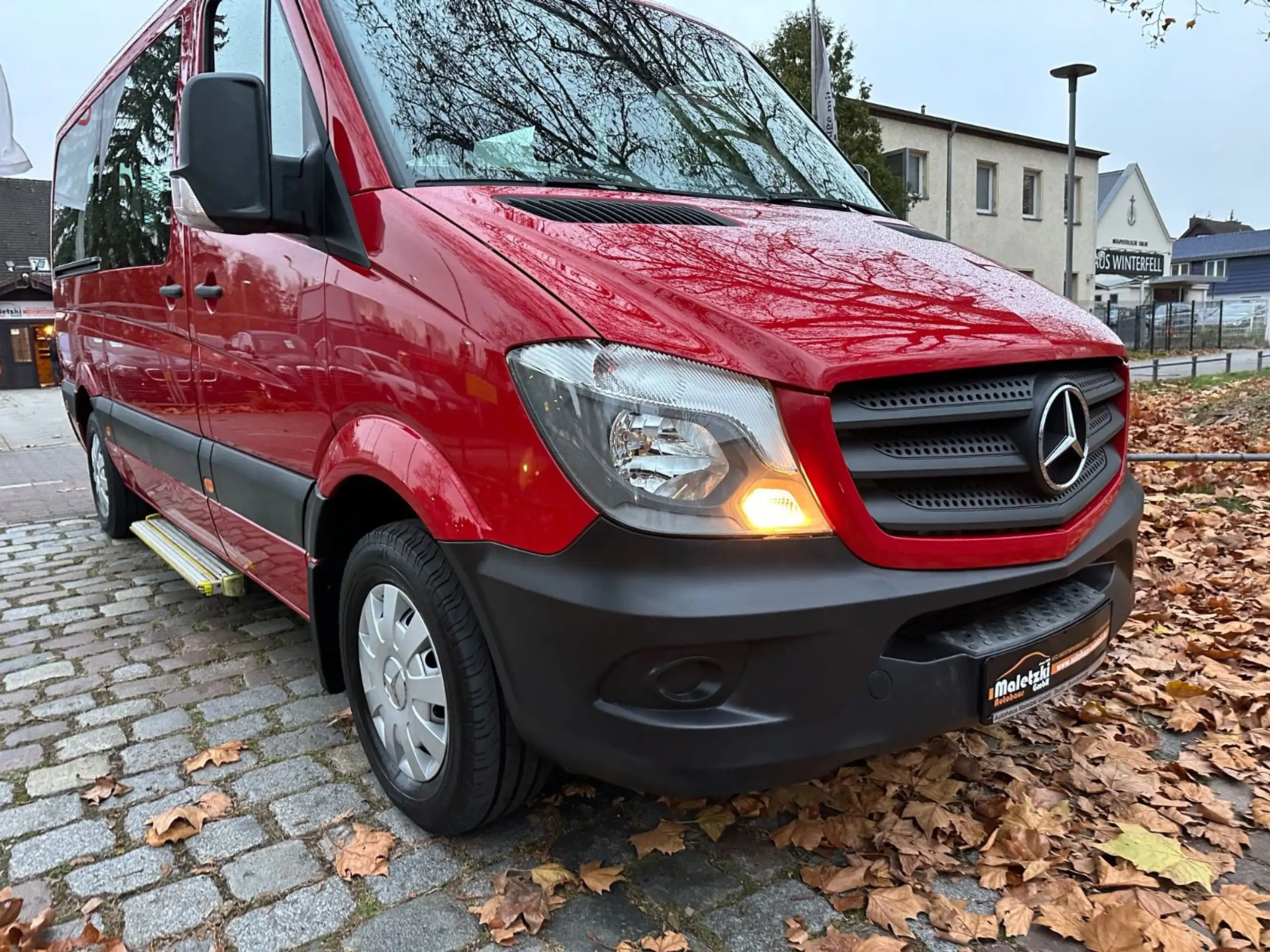 Mercedes-Benz - Sprinter