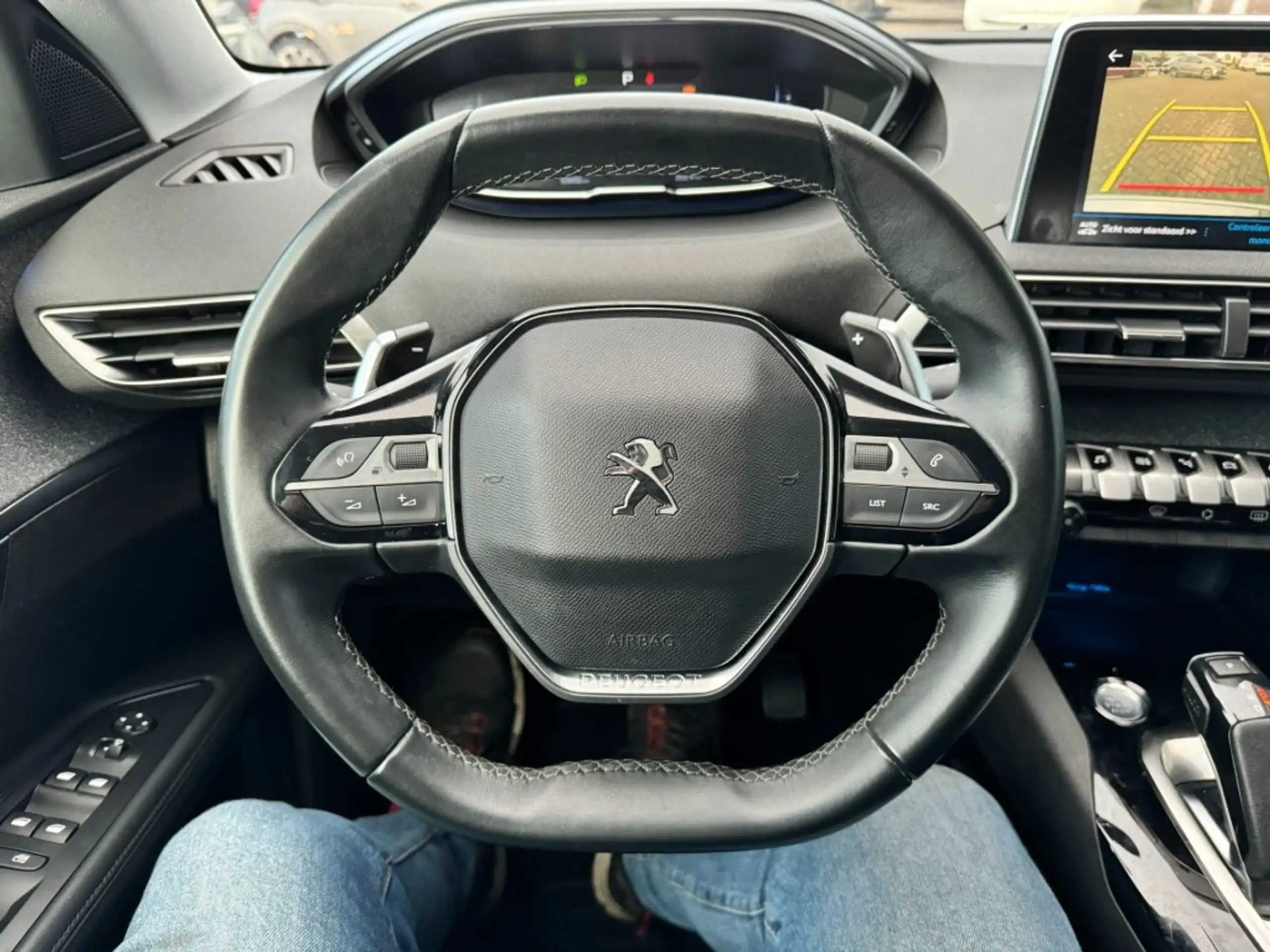 Peugeot - 5008