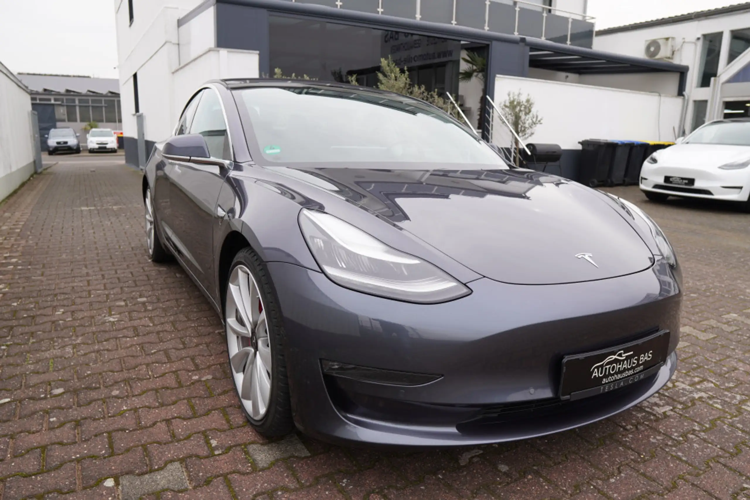 Tesla Model 3 2019