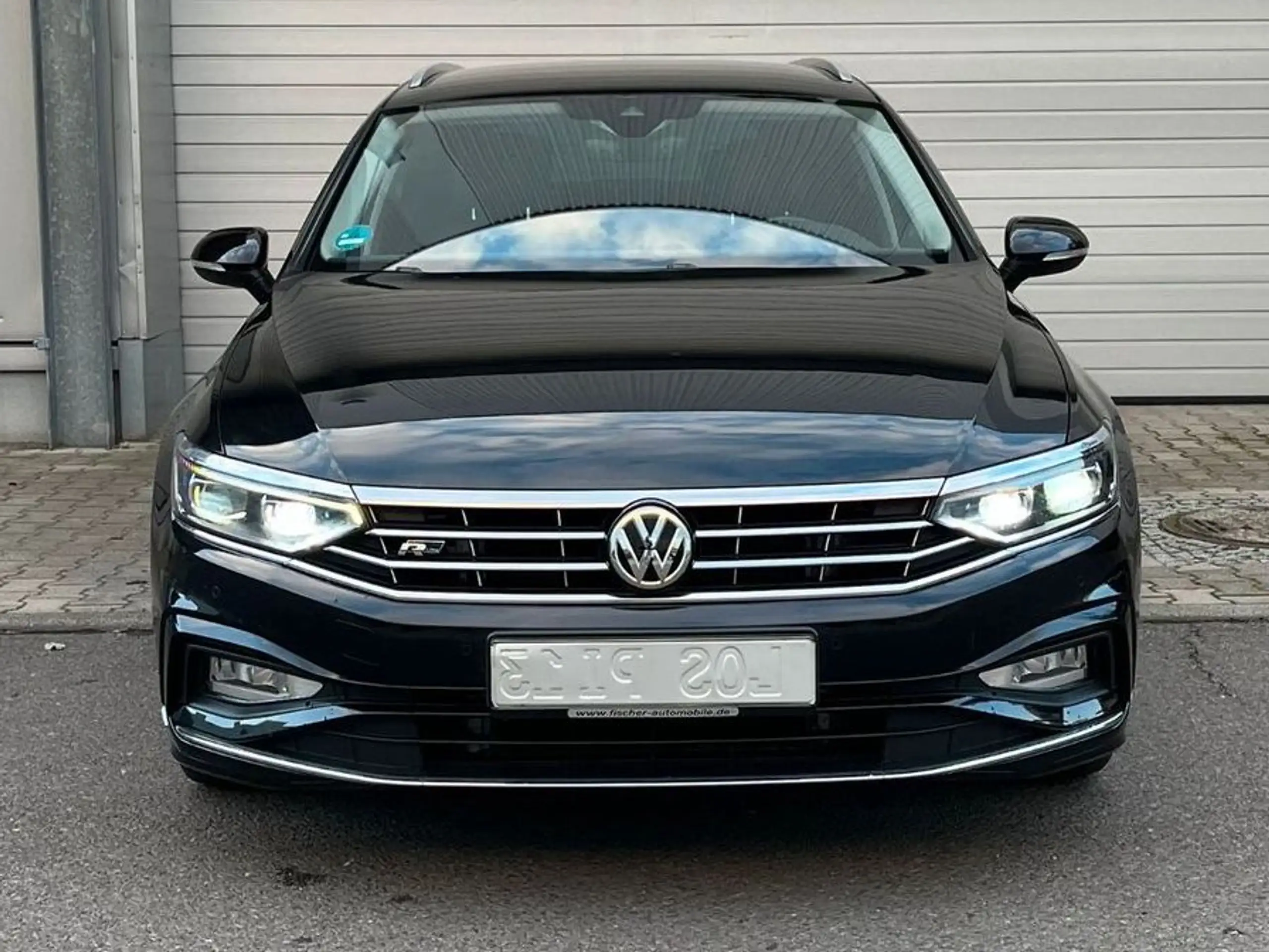 Volkswagen - Passat Variant