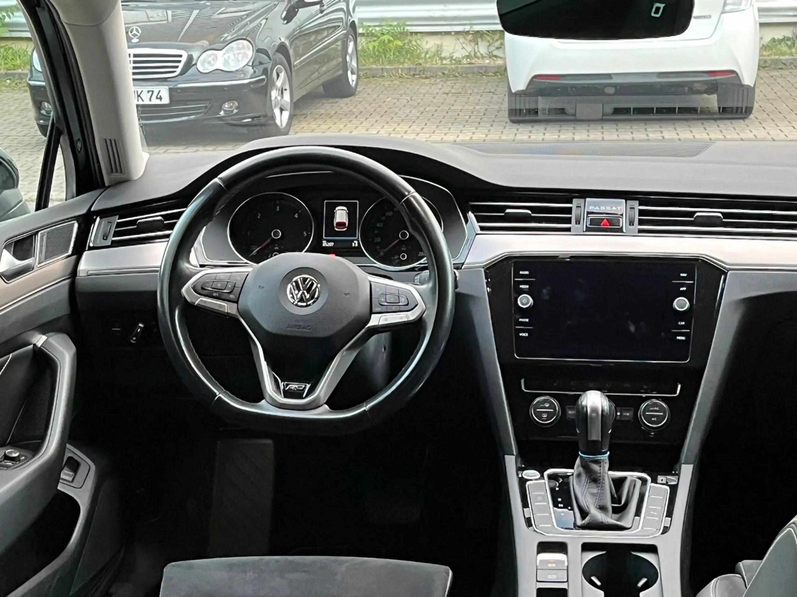 Volkswagen - Passat Variant