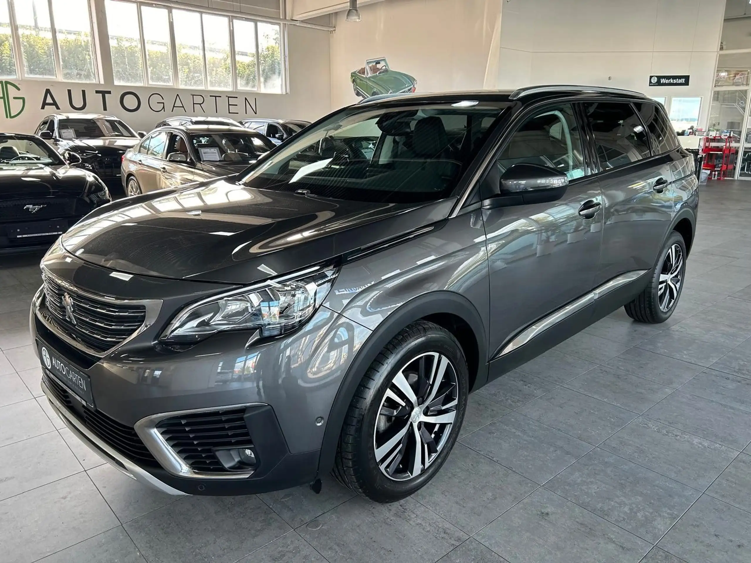 Peugeot 5008 2020