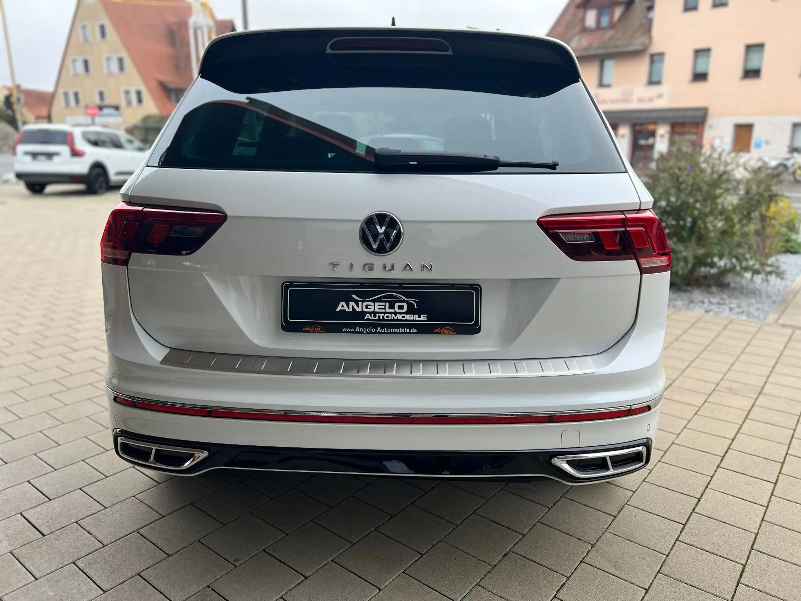 Volkswagen - Tiguan