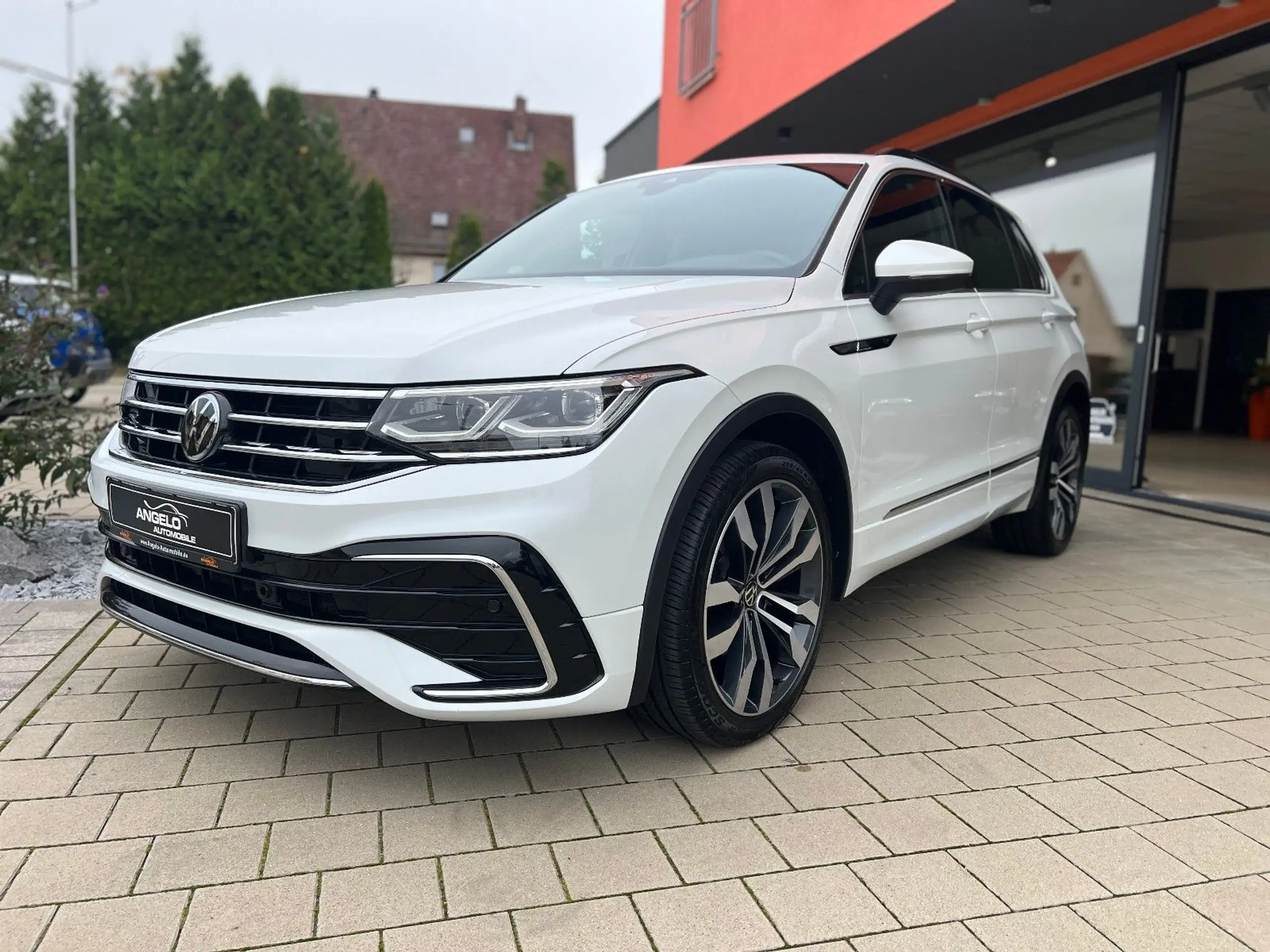 Volkswagen - Tiguan