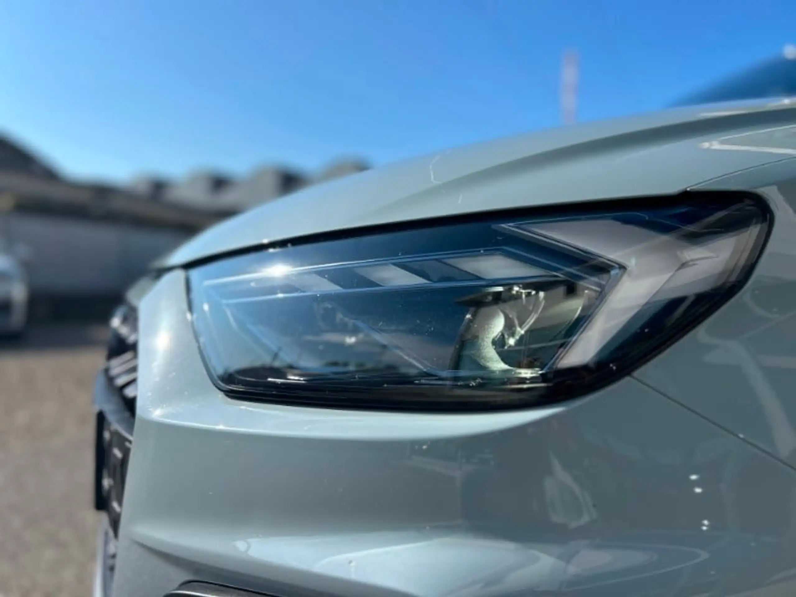 Audi - A1