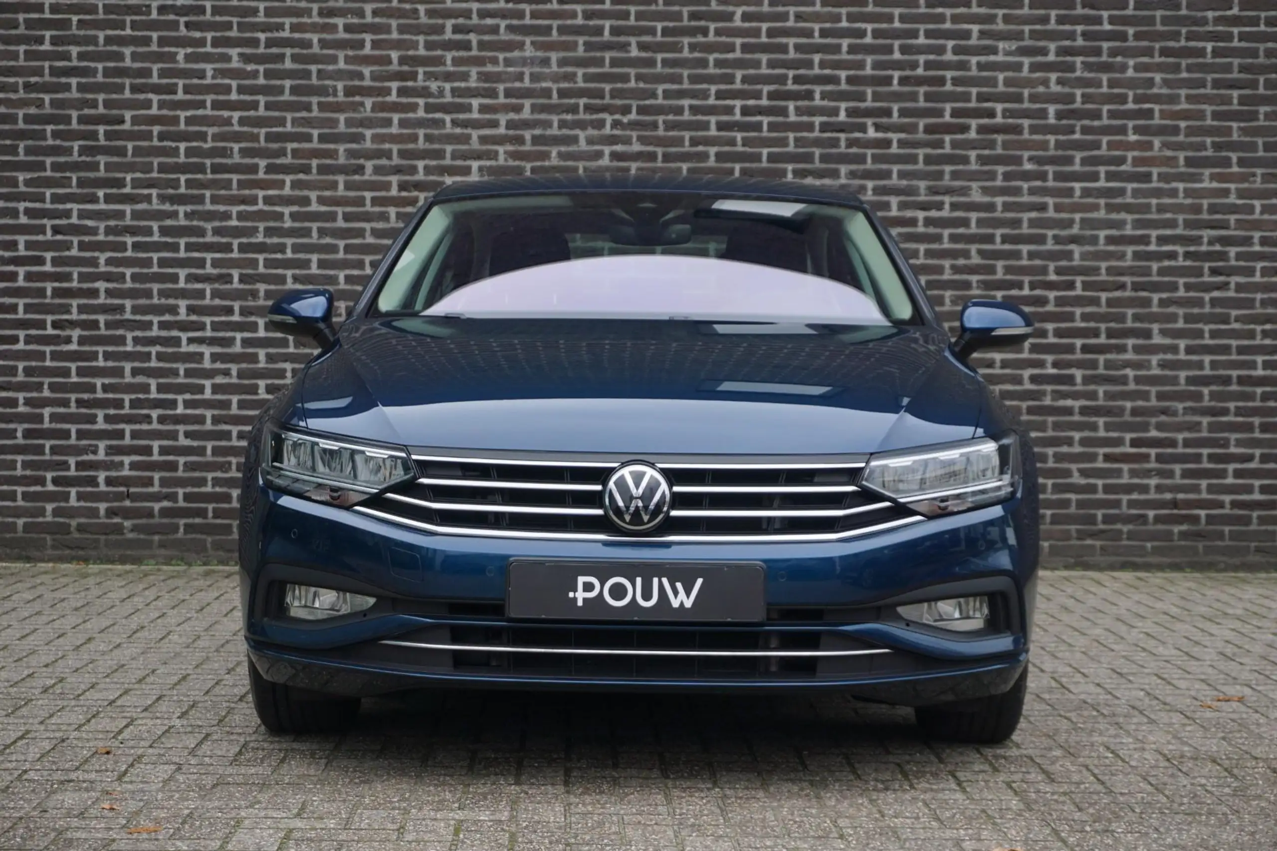 Volkswagen - Passat