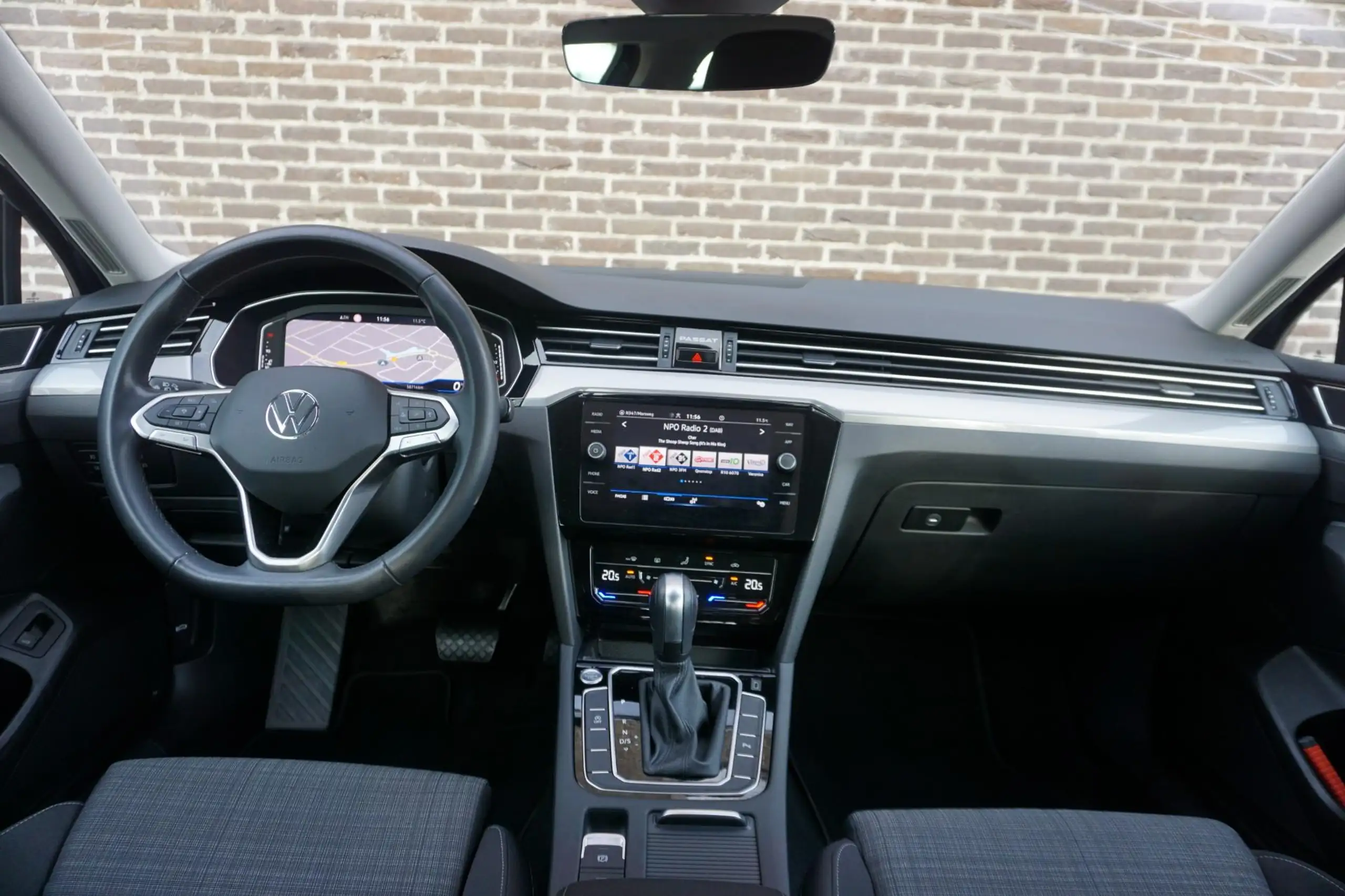 Volkswagen - Passat