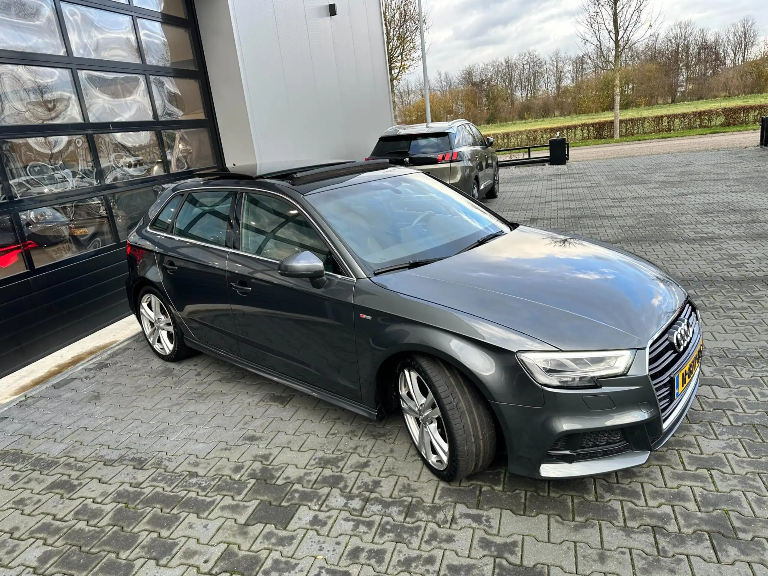 Audi - A3