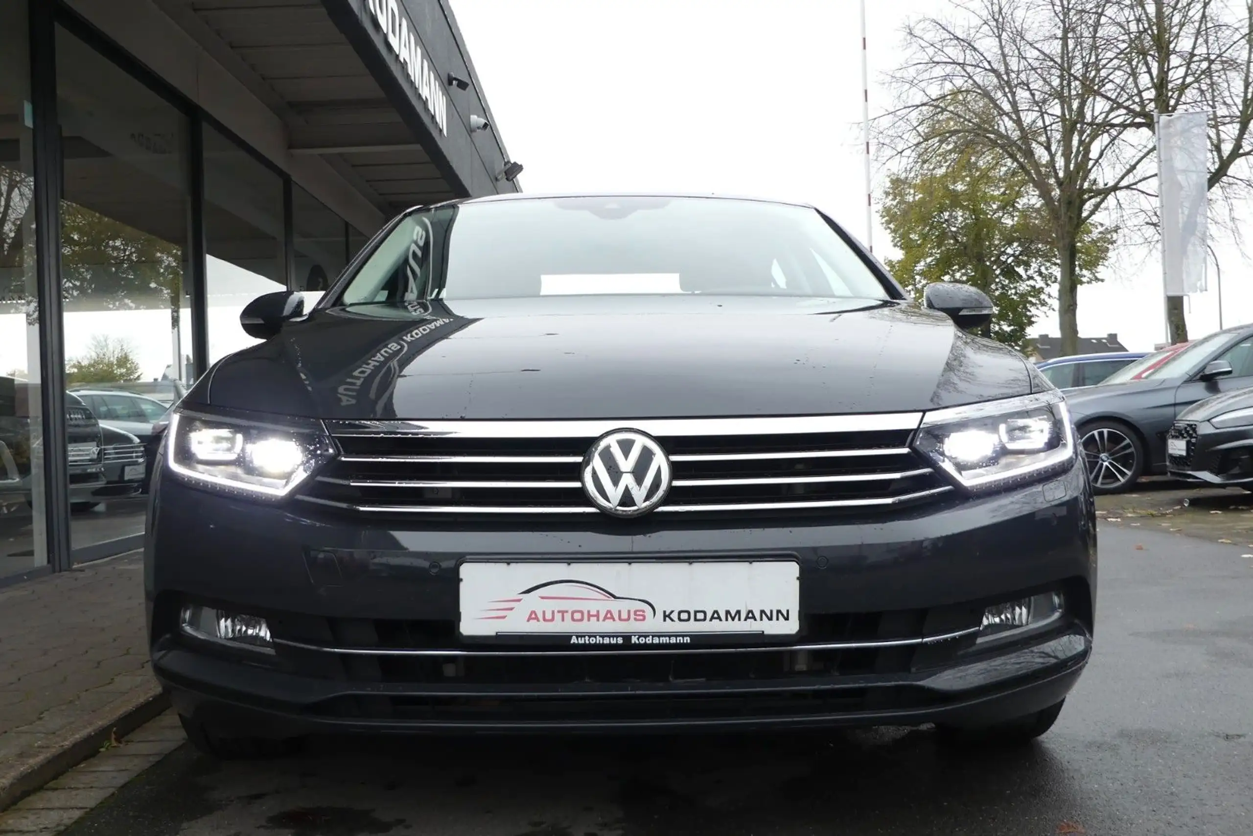 Volkswagen - Passat