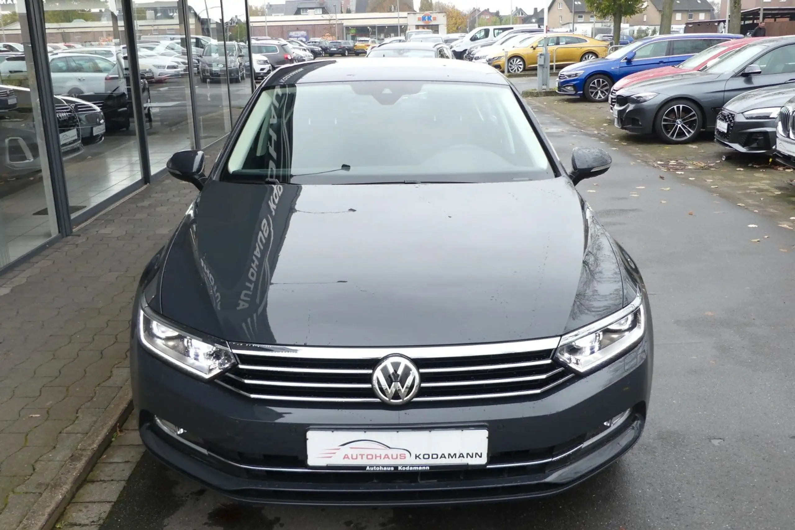 Volkswagen - Passat