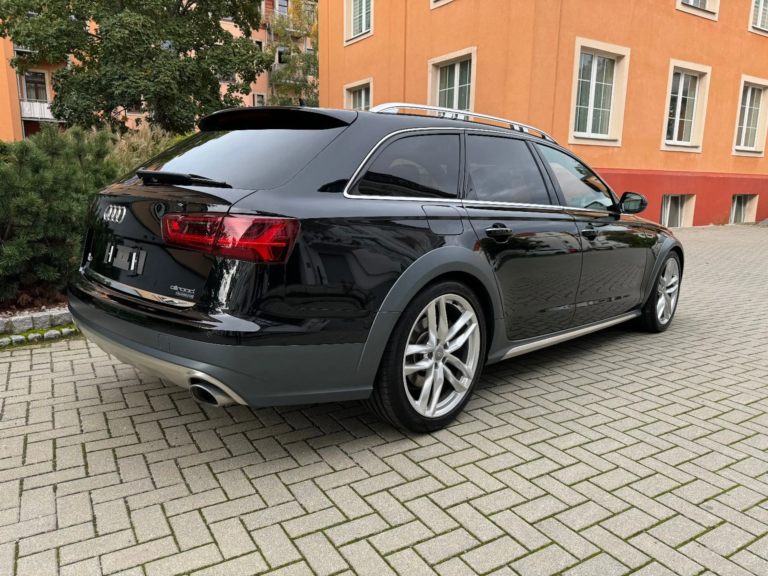 Audi - A6