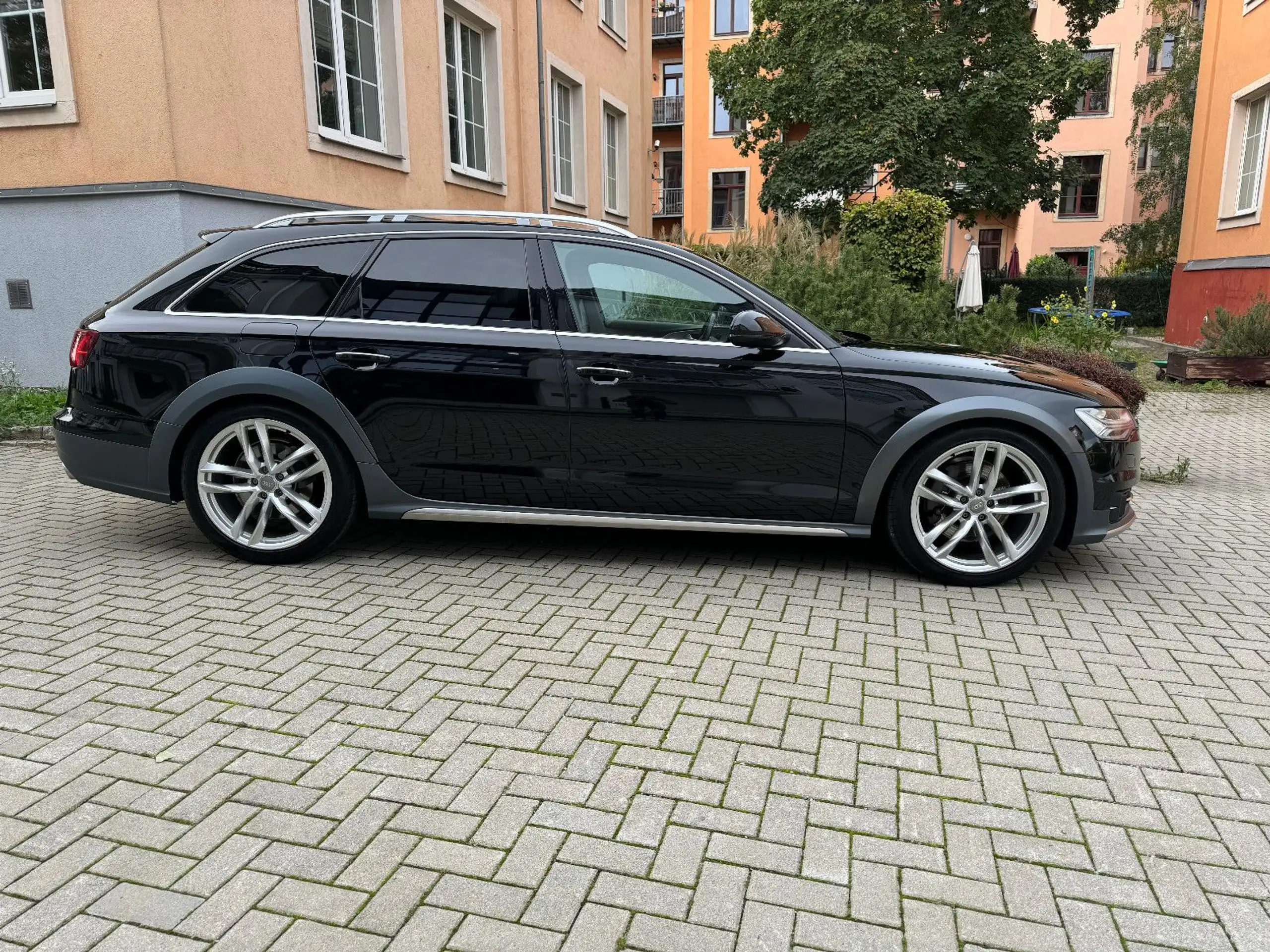 Audi - A6