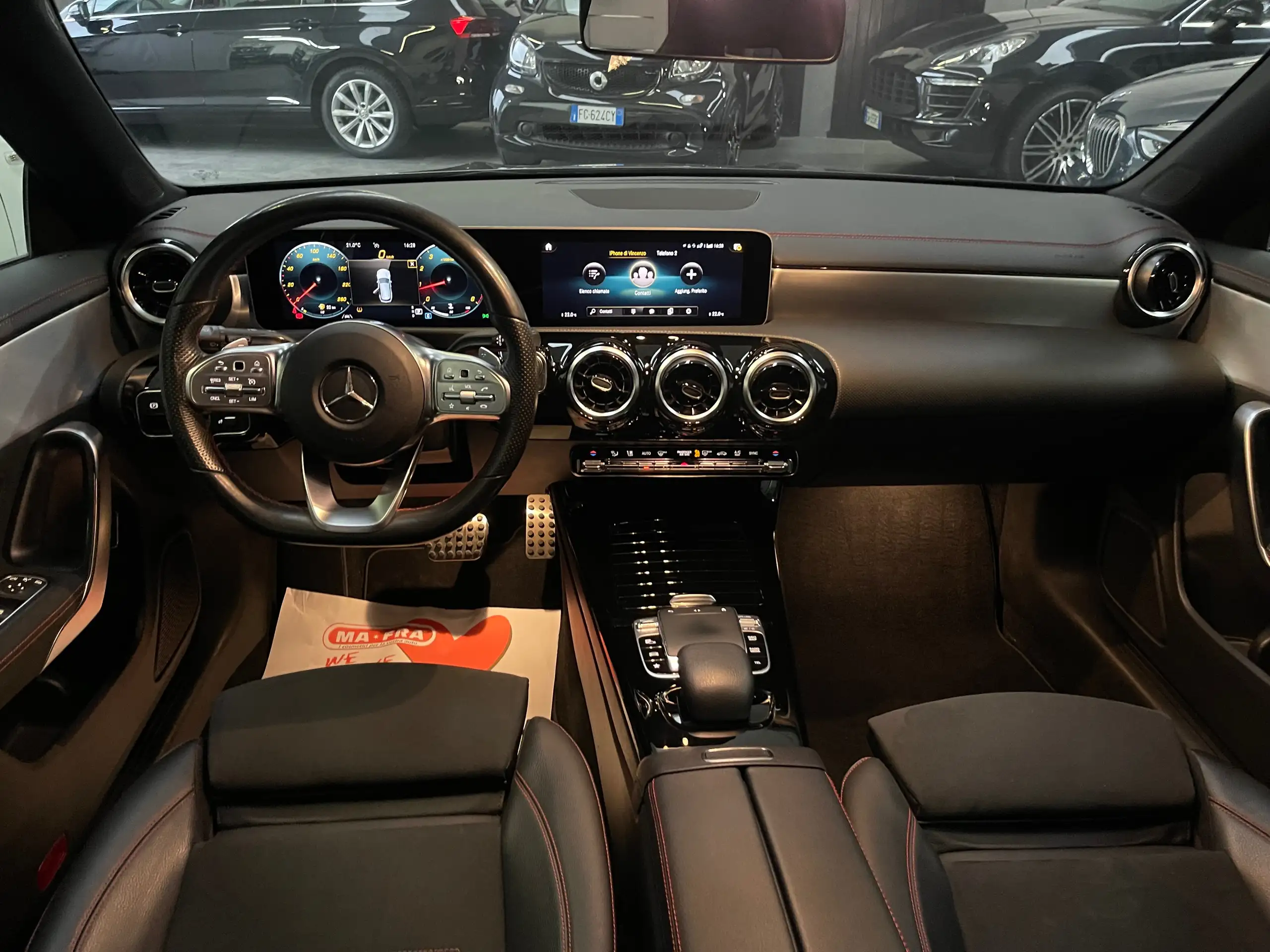 Mercedes-Benz - CLA 200