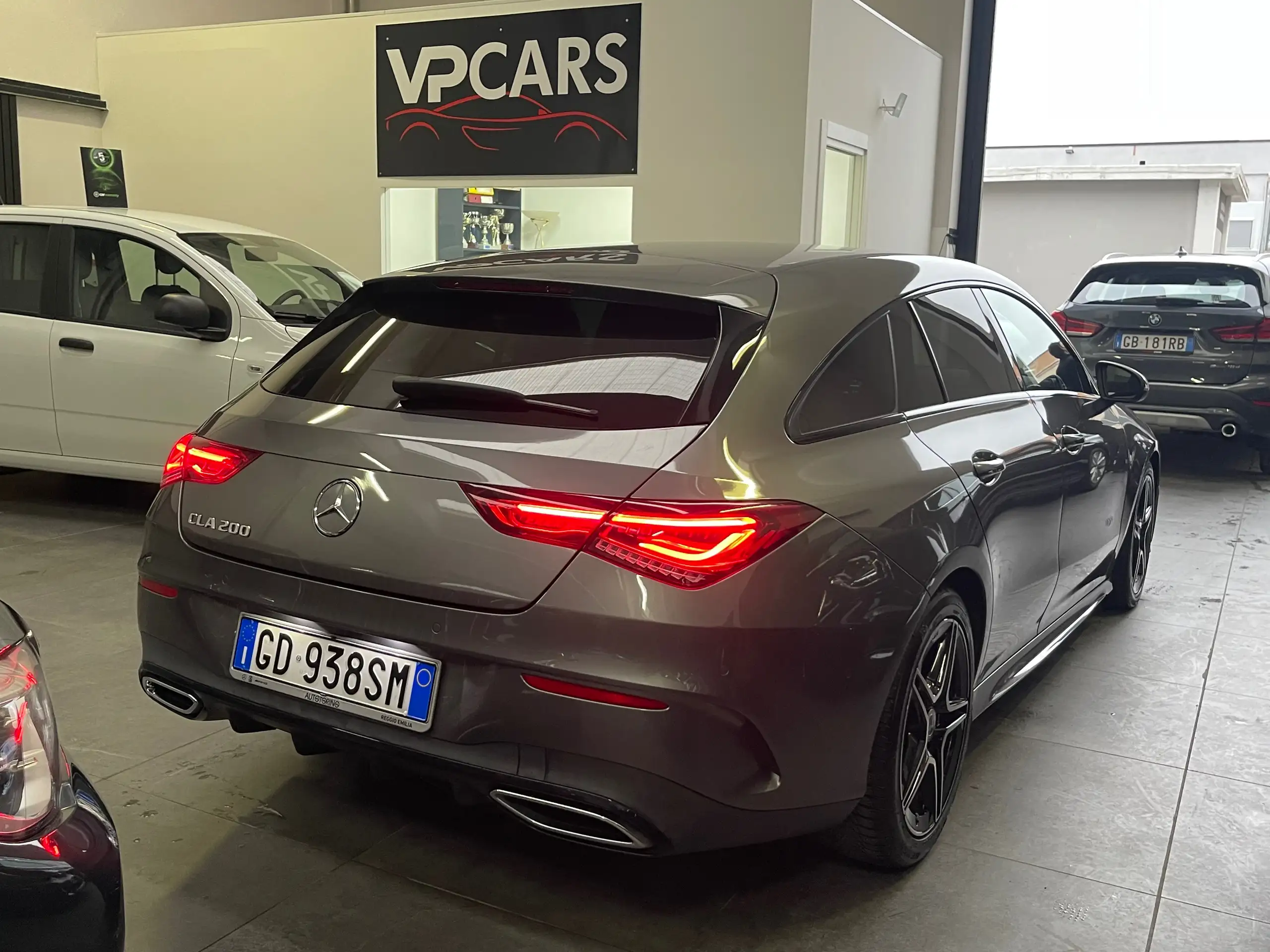 Mercedes-Benz - CLA 200