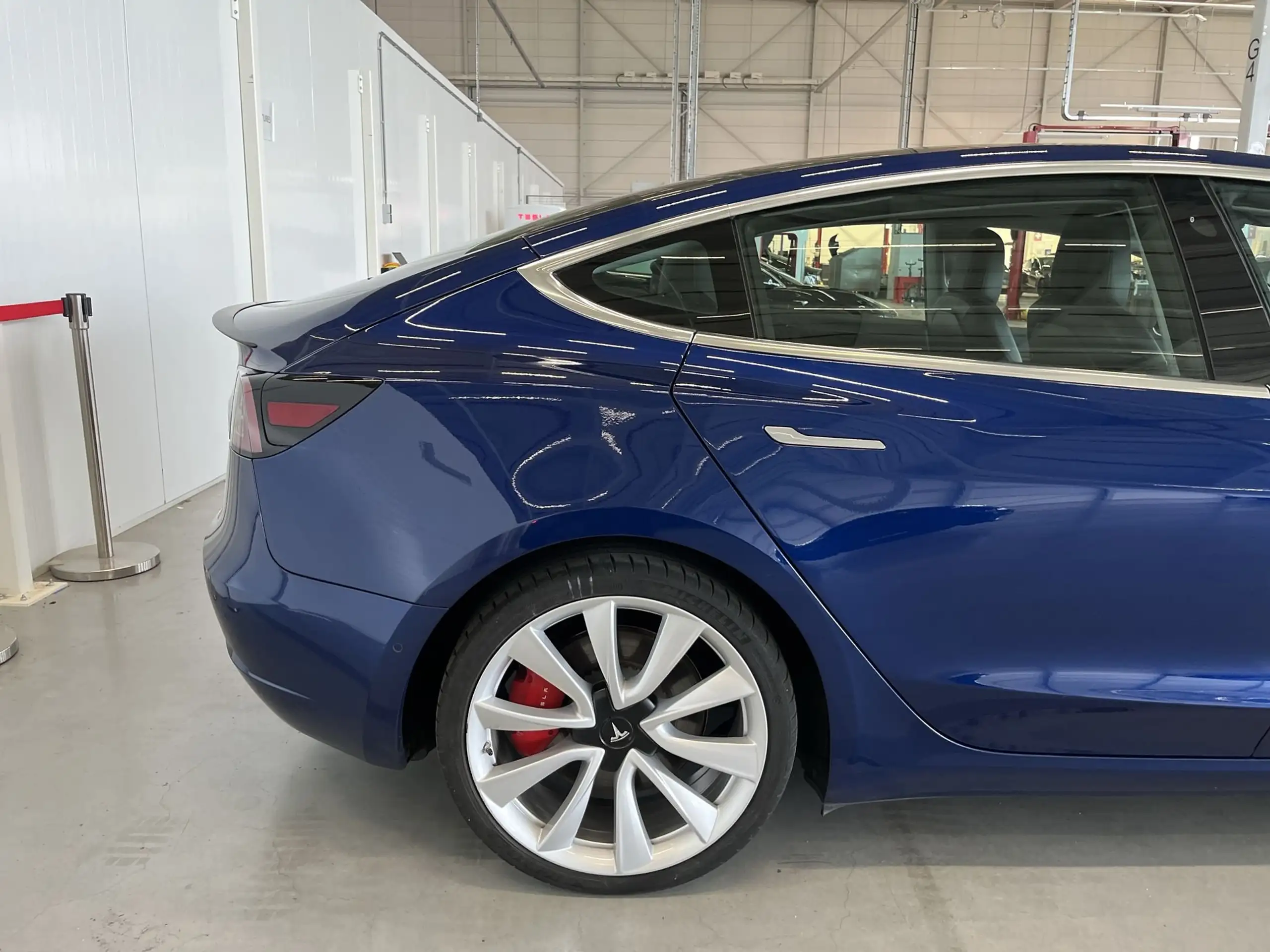 Tesla - Model 3