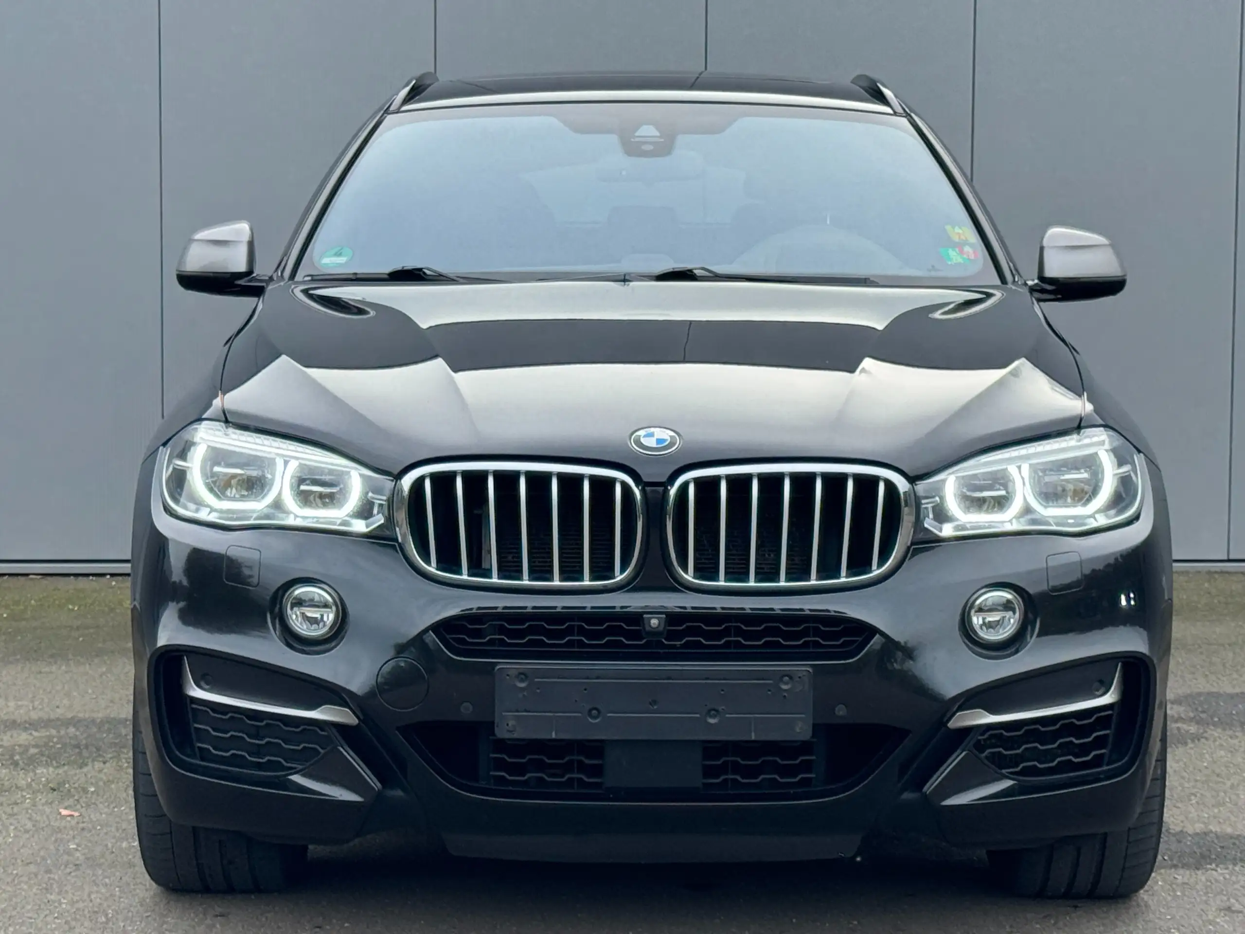 BMW - X6 M