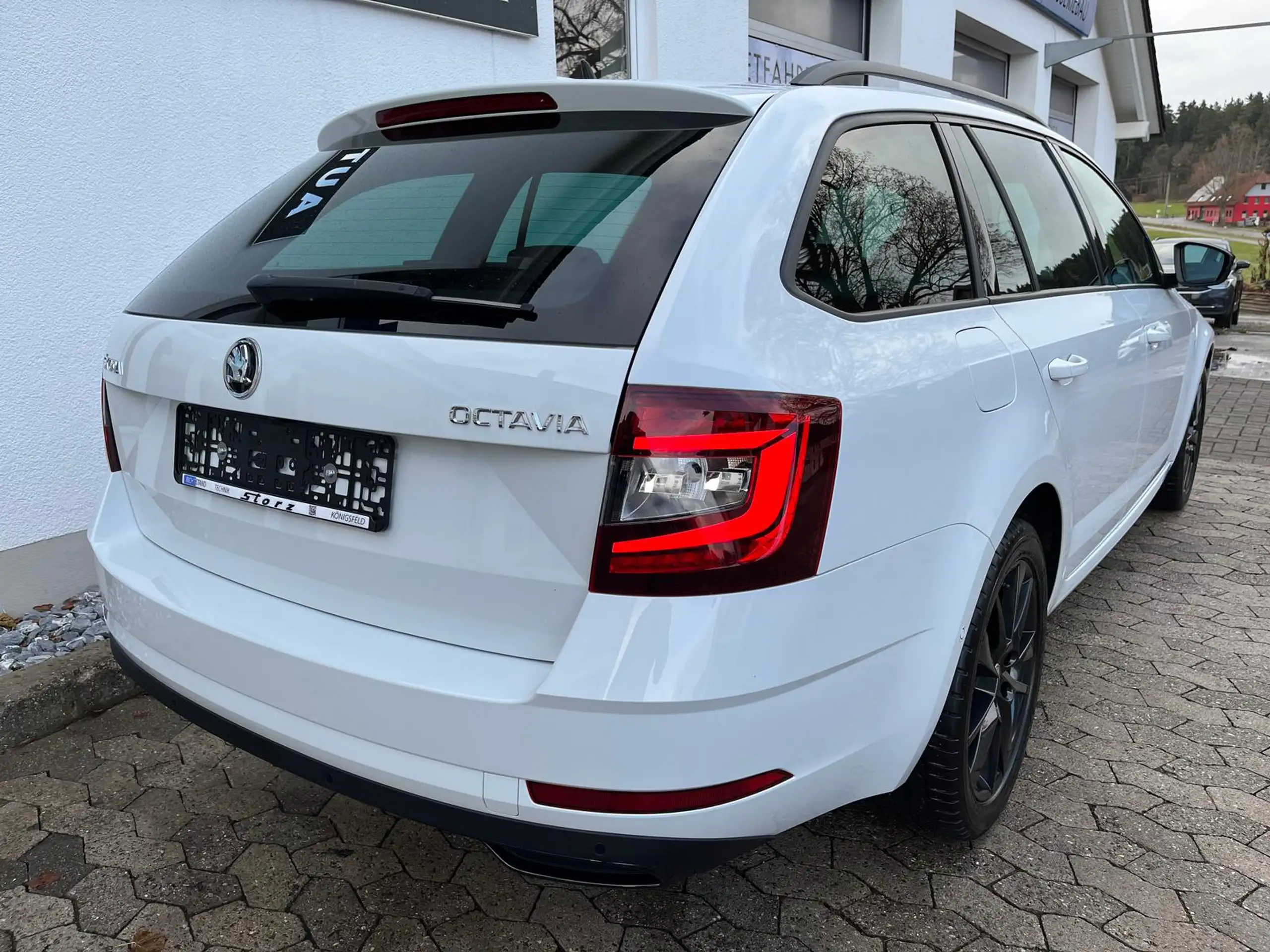 Skoda - Octavia