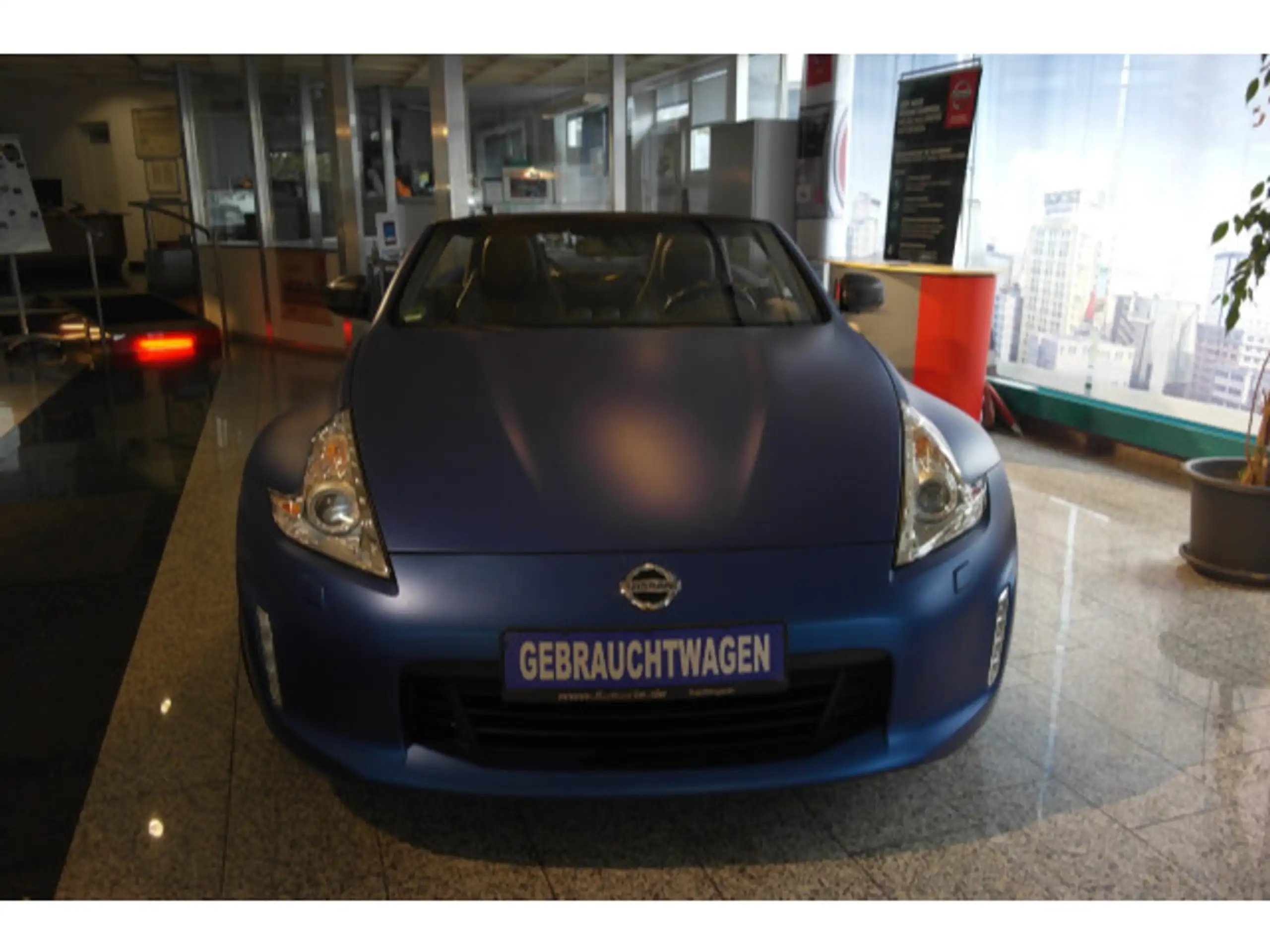 Nissan - 370Z