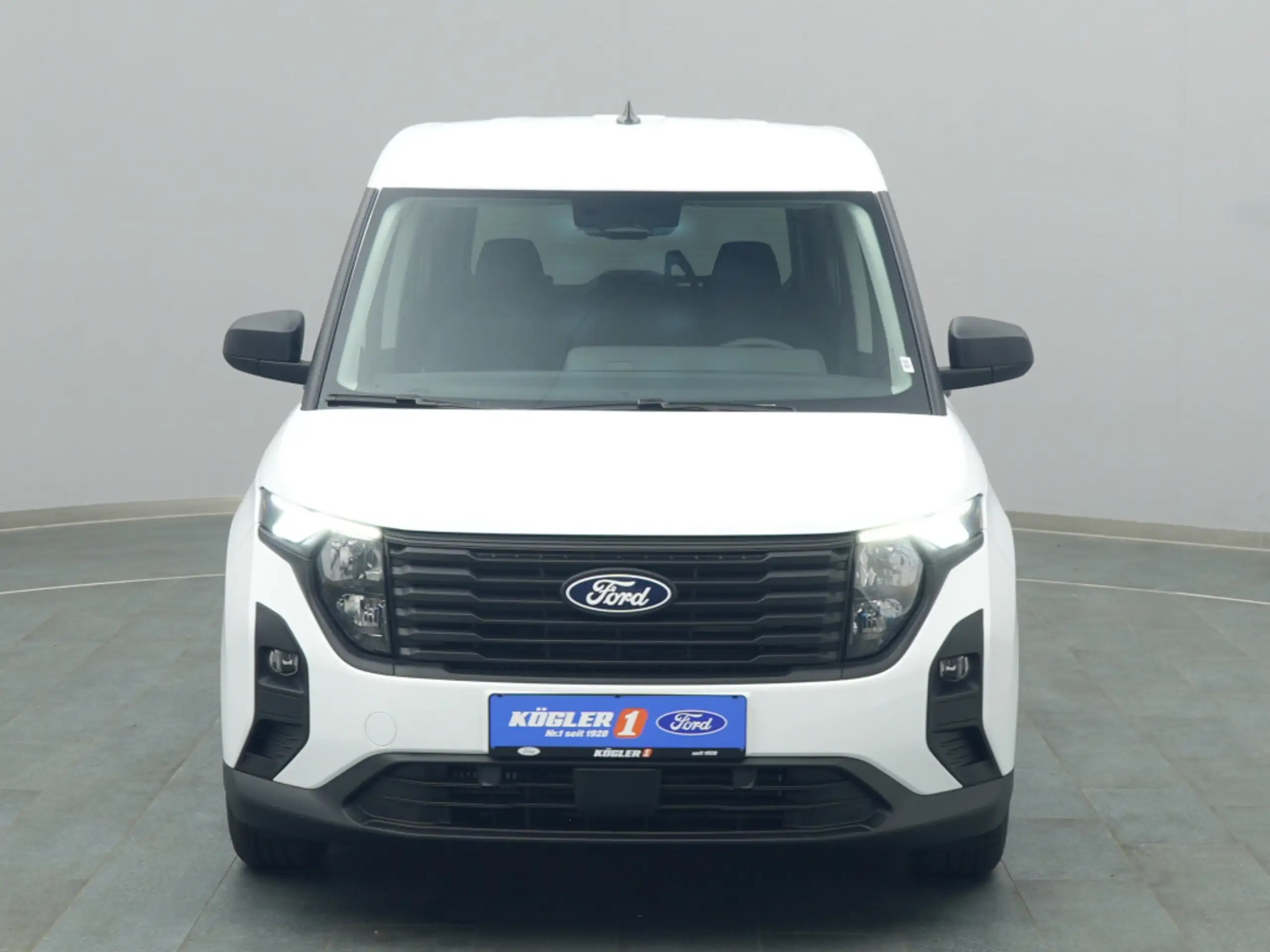 Ford - Tourneo Courier