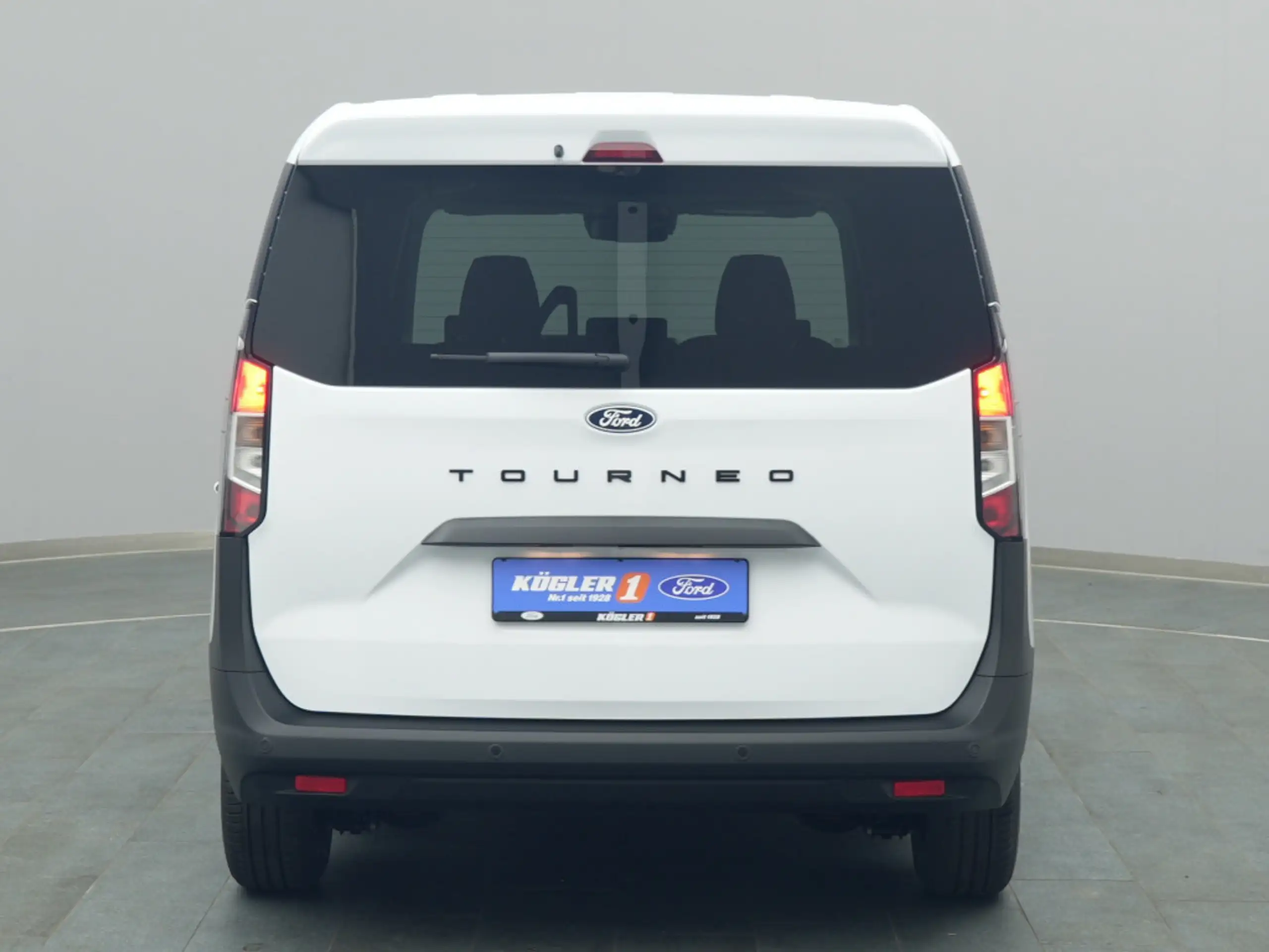 Ford - Tourneo Courier