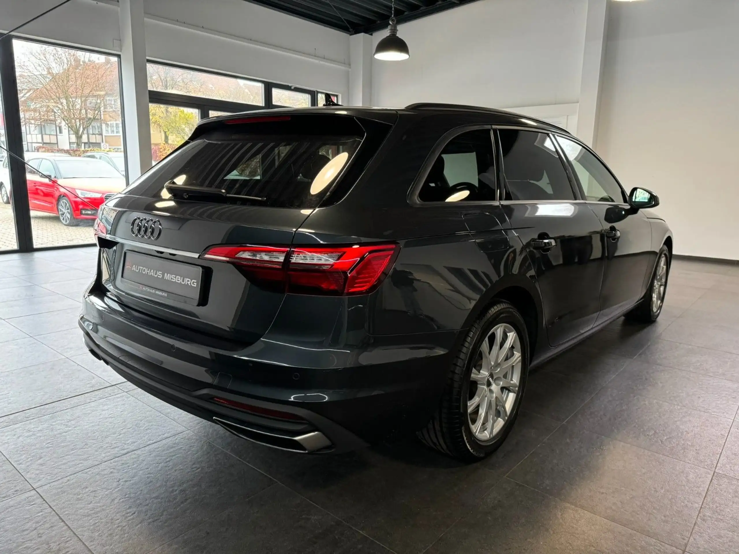 Audi - A4