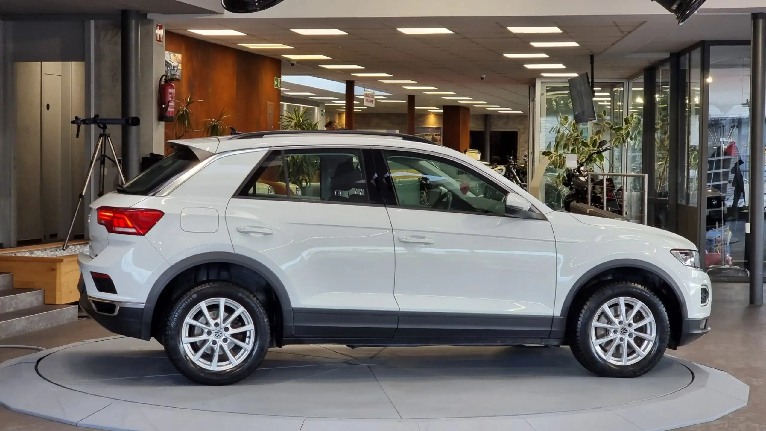 Volkswagen - T-Roc