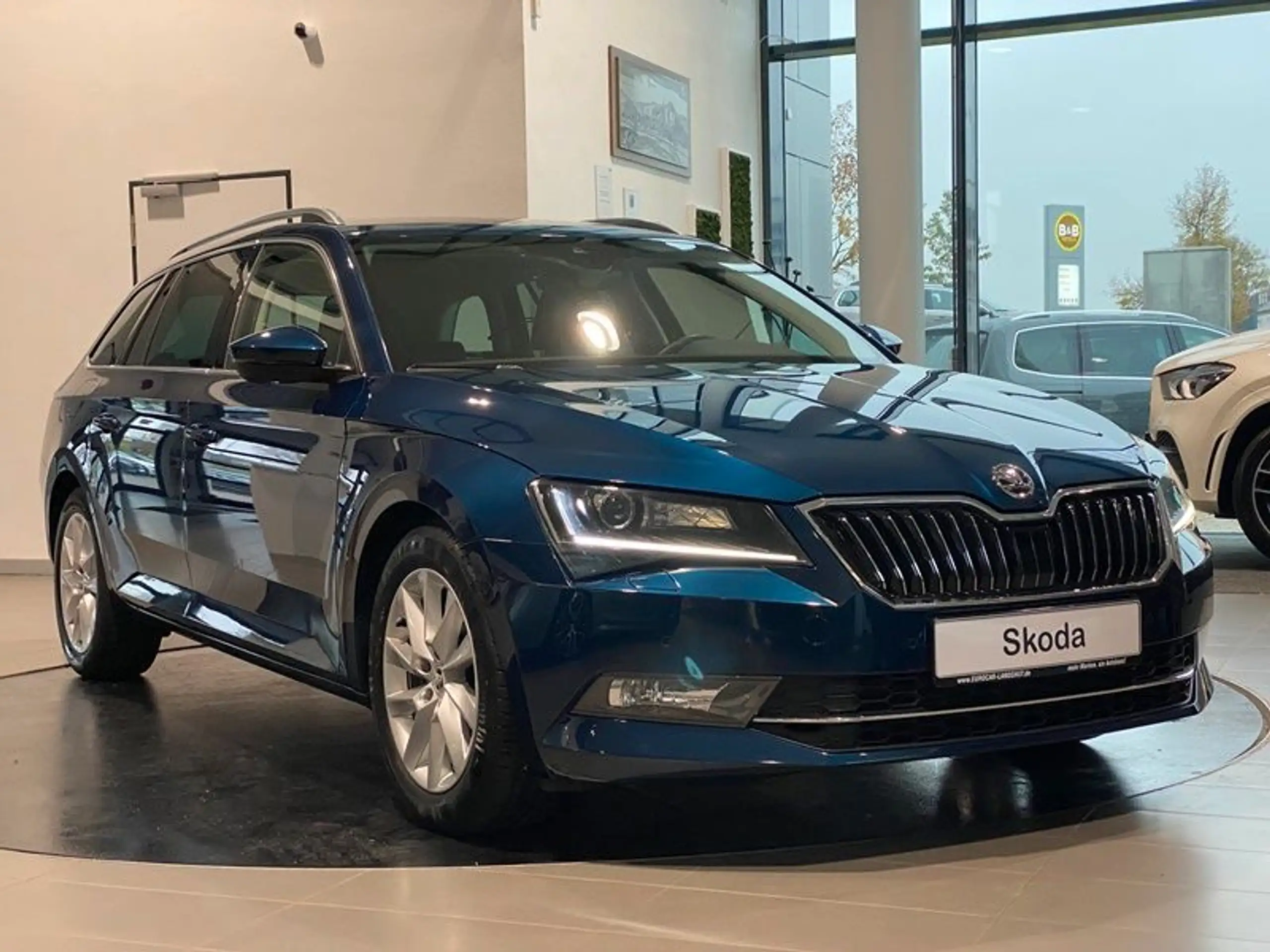 Skoda - Superb