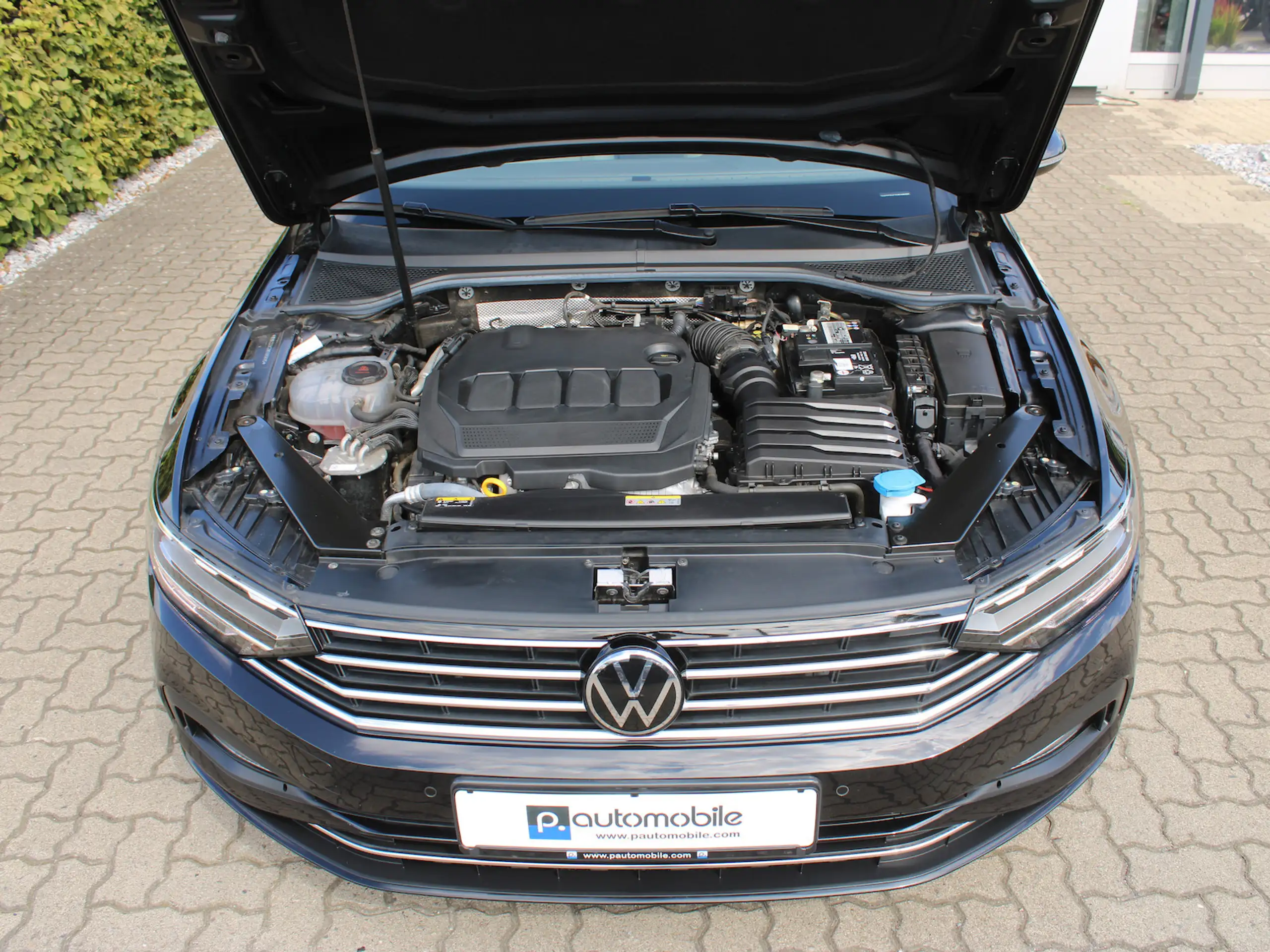 Volkswagen - Passat Variant