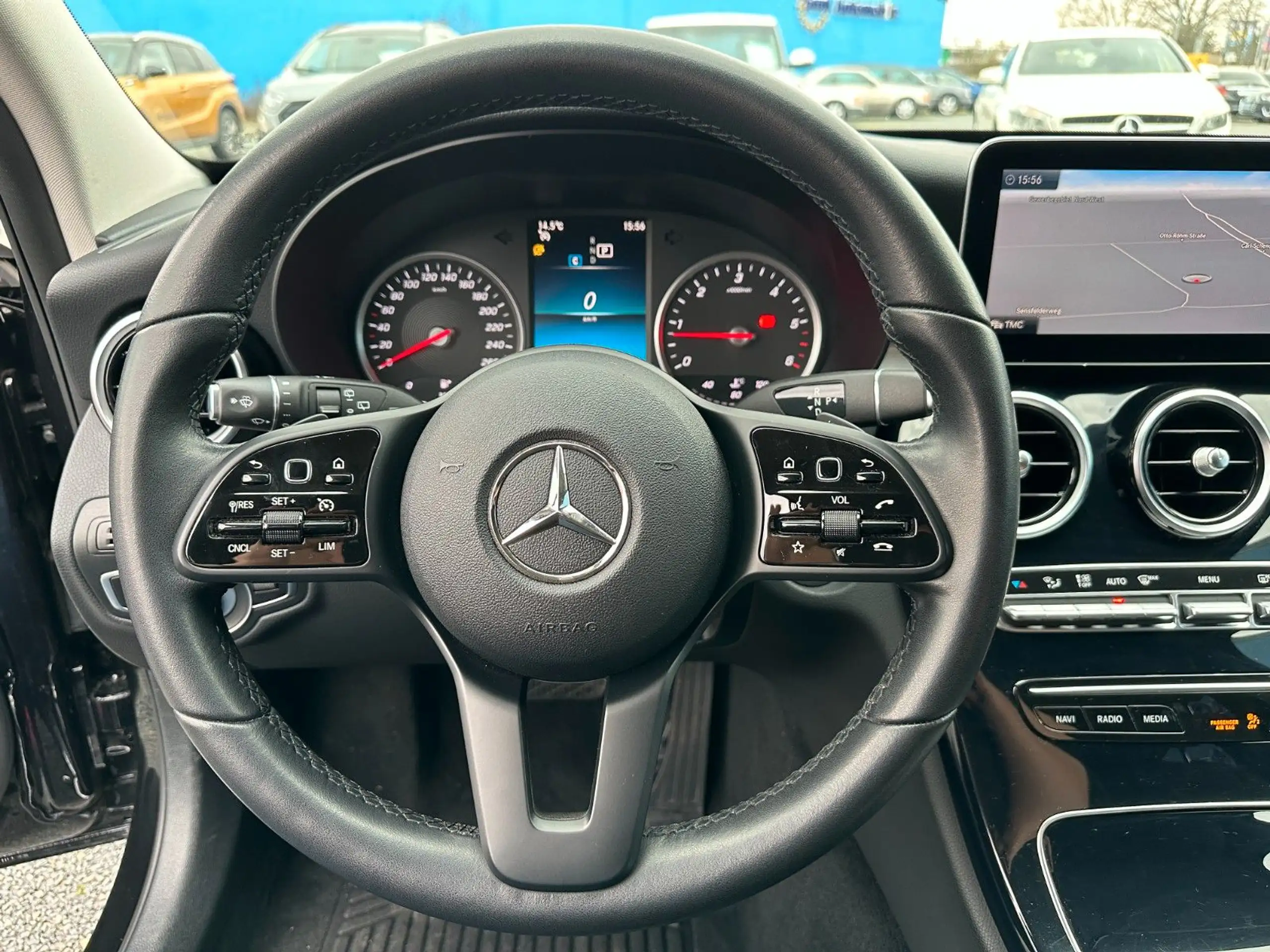 Mercedes-Benz - C 220