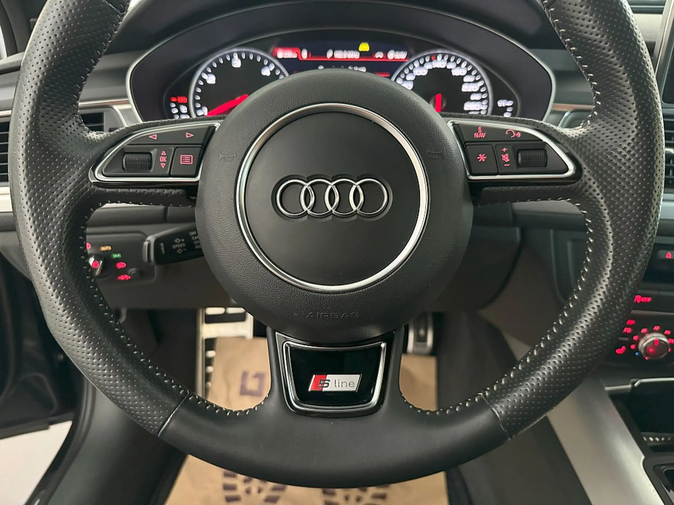 Audi - A6