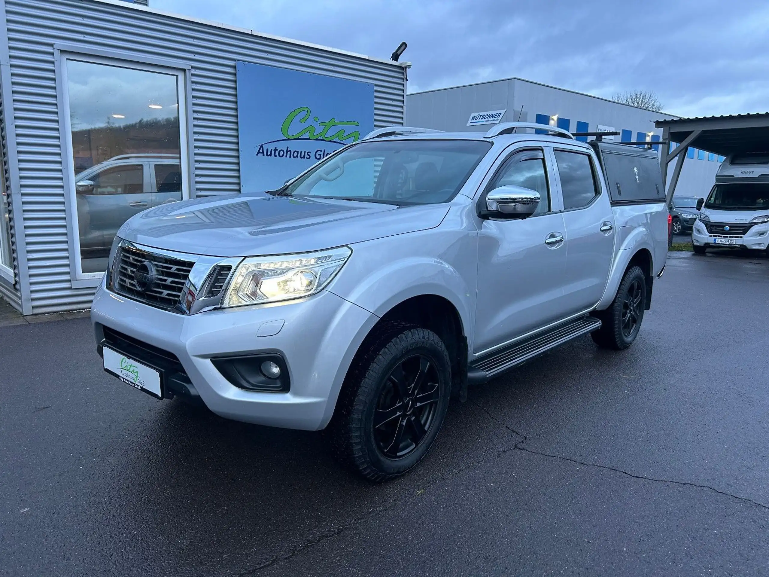 Nissan - Navara