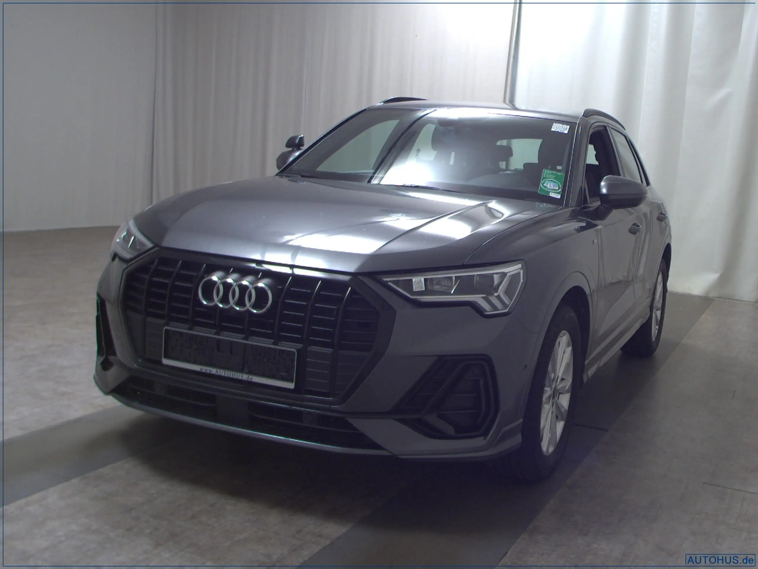 Audi - Q3