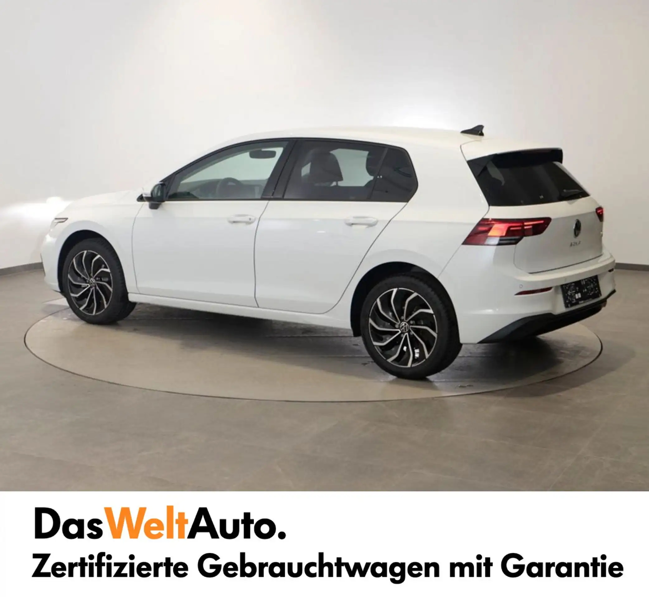 Volkswagen - Golf