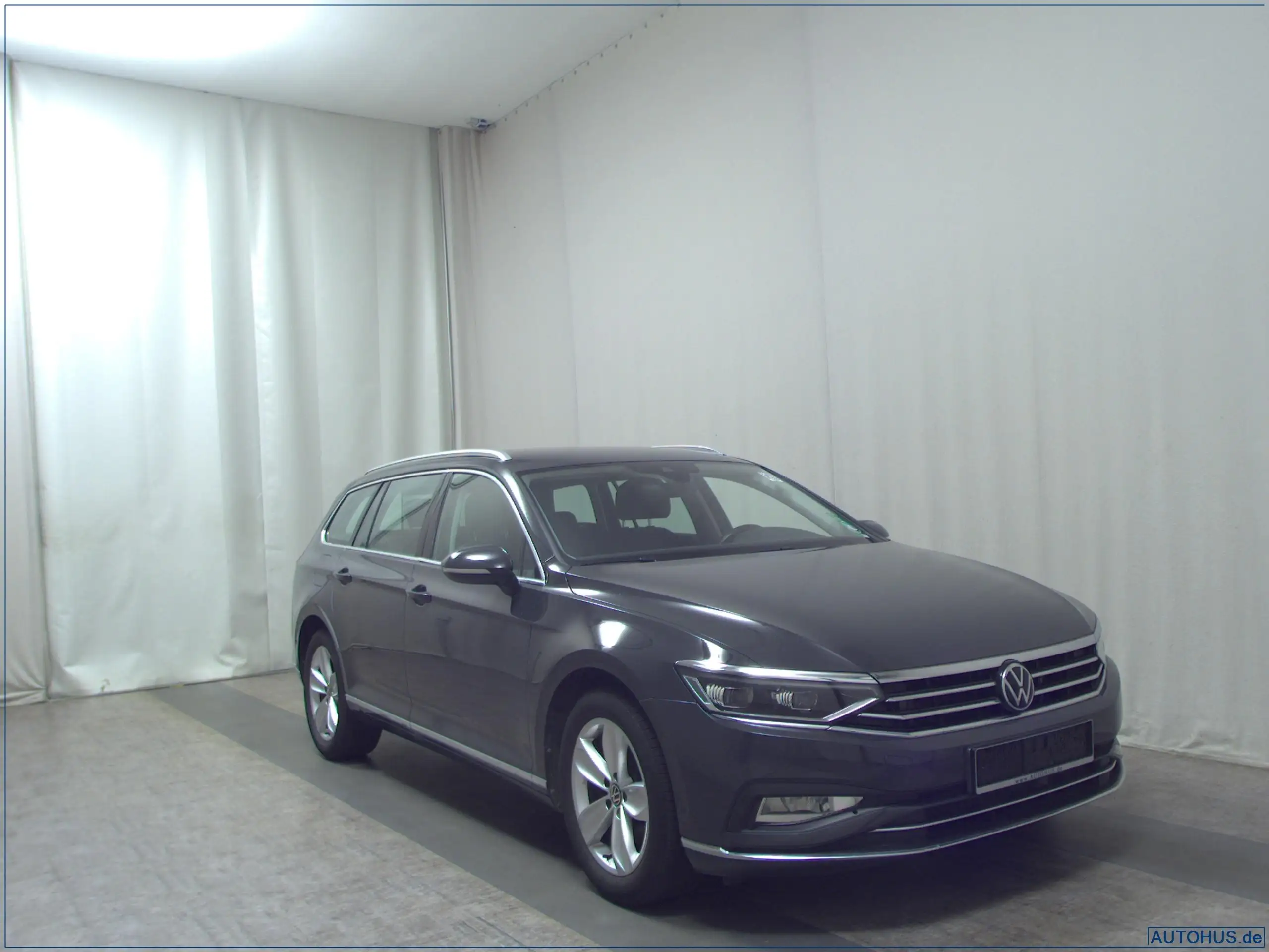 Volkswagen - Passat