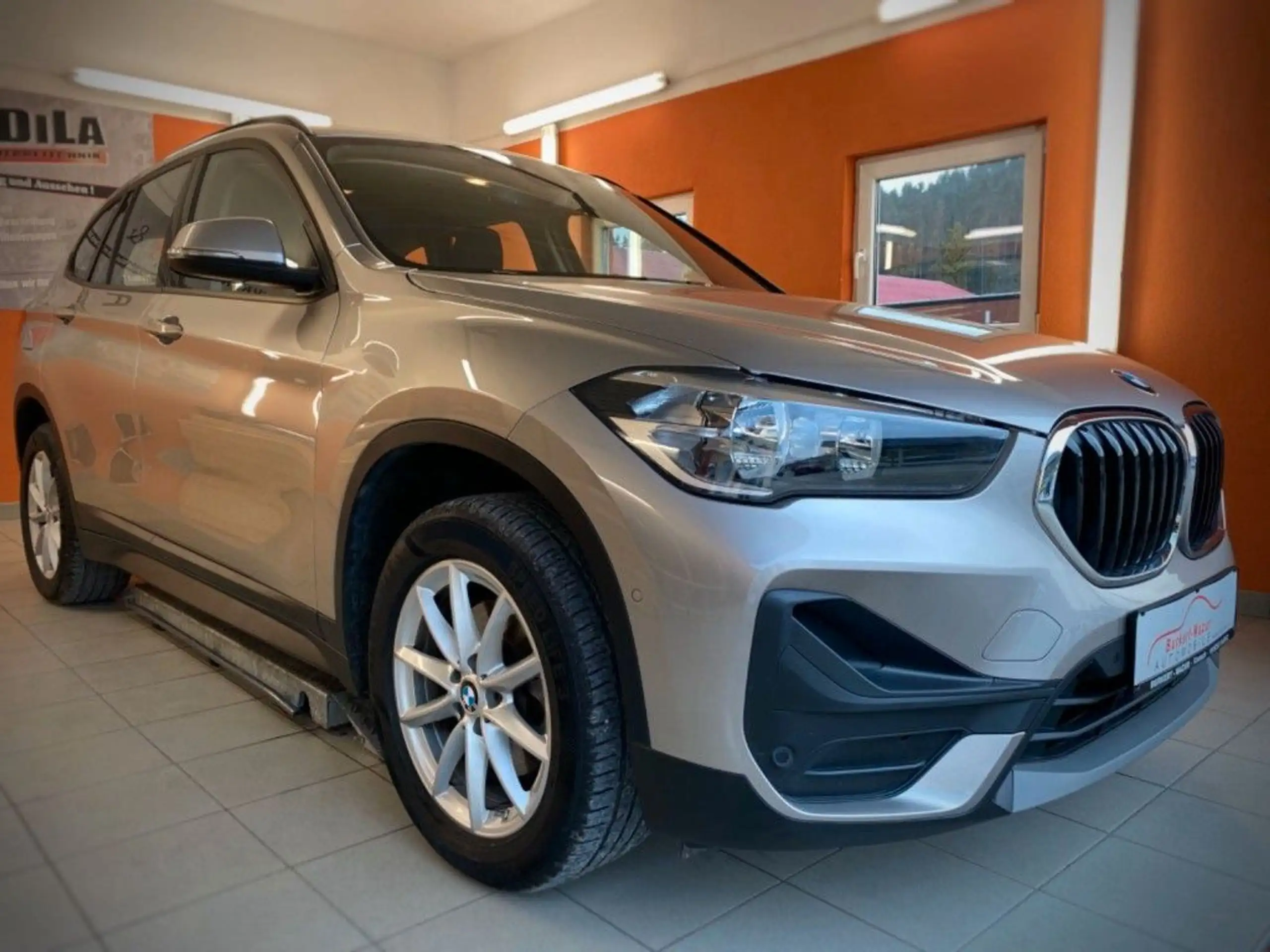 BMW - X1