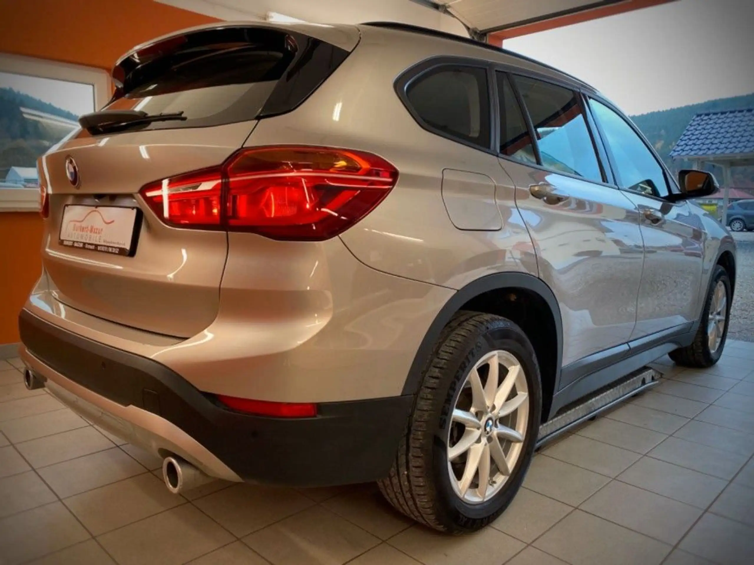 BMW - X1