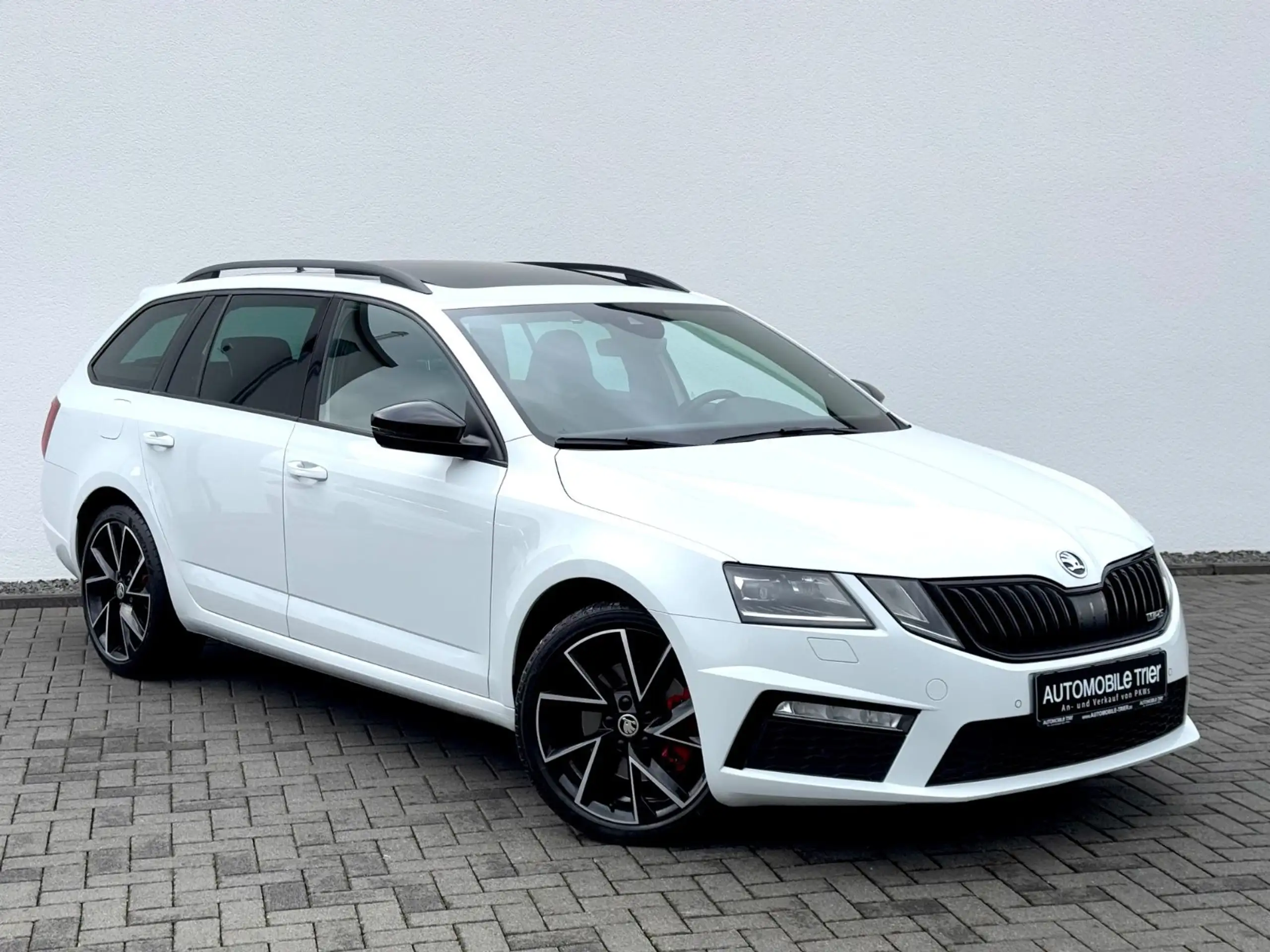 Skoda - Octavia