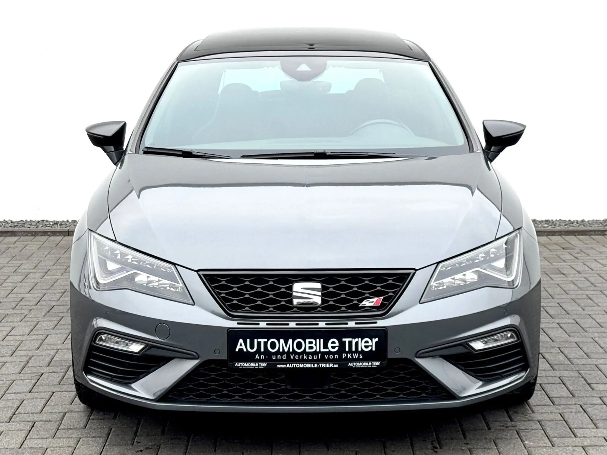 SEAT - Leon