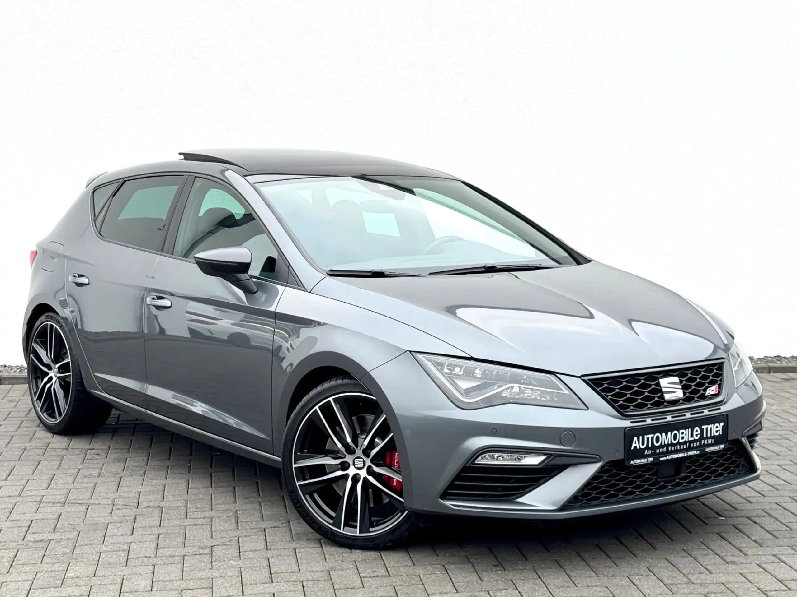 SEAT - Leon